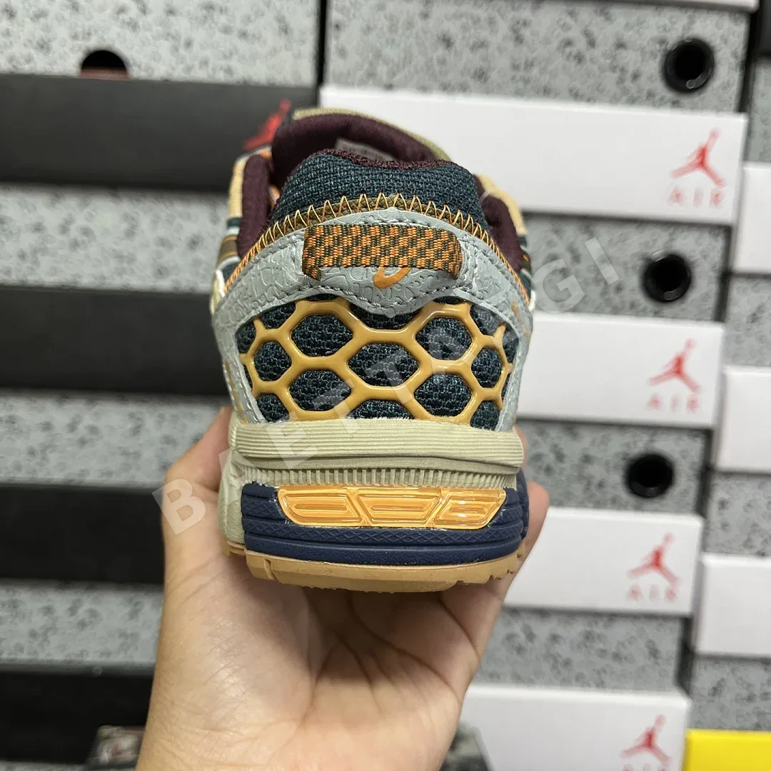 아식스 [XY] 젤 카하나 8 1011B109-024 200339 Asics Gel-Kahana 8 상세 이미지 4