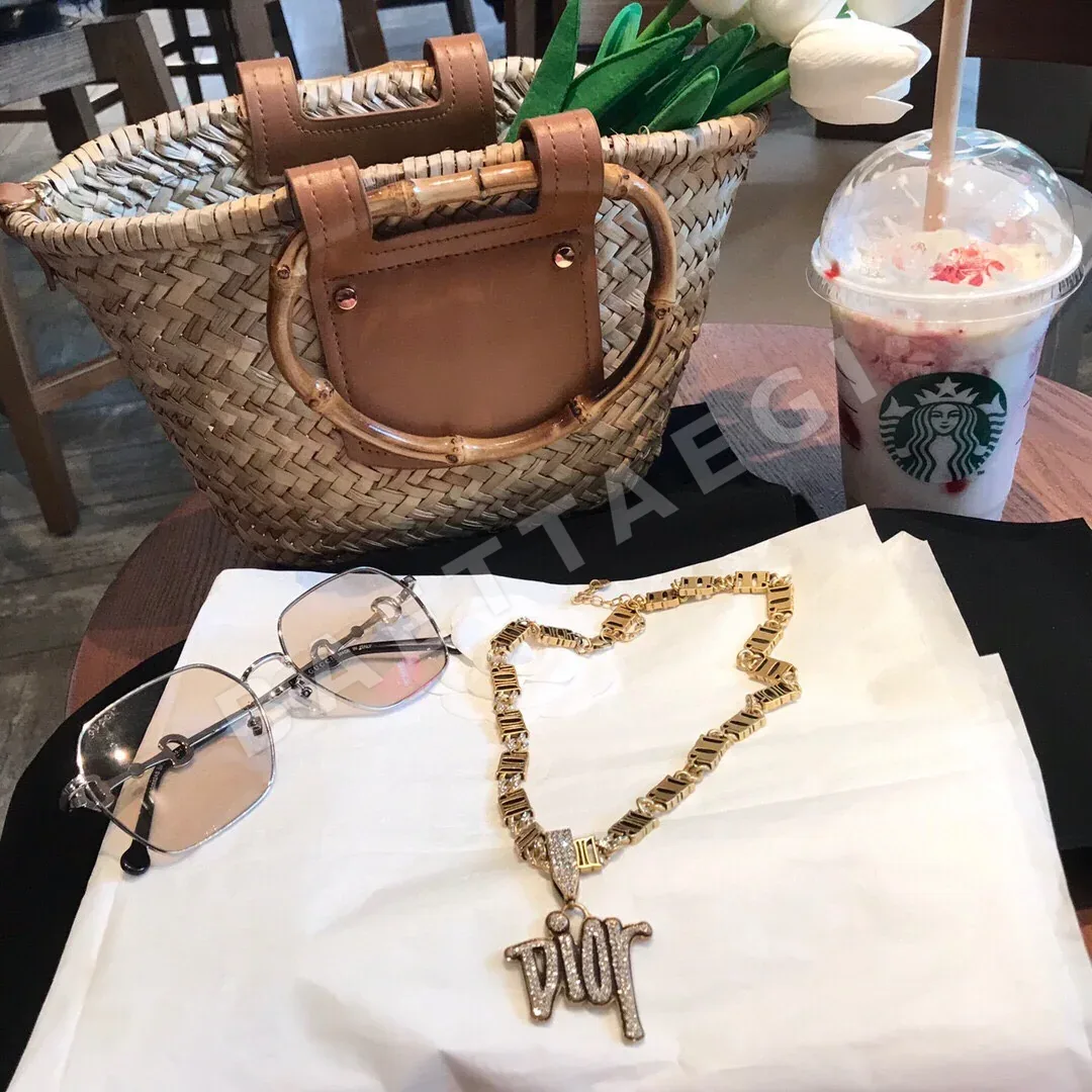 디올 레트로 레터 목걸이 60841
