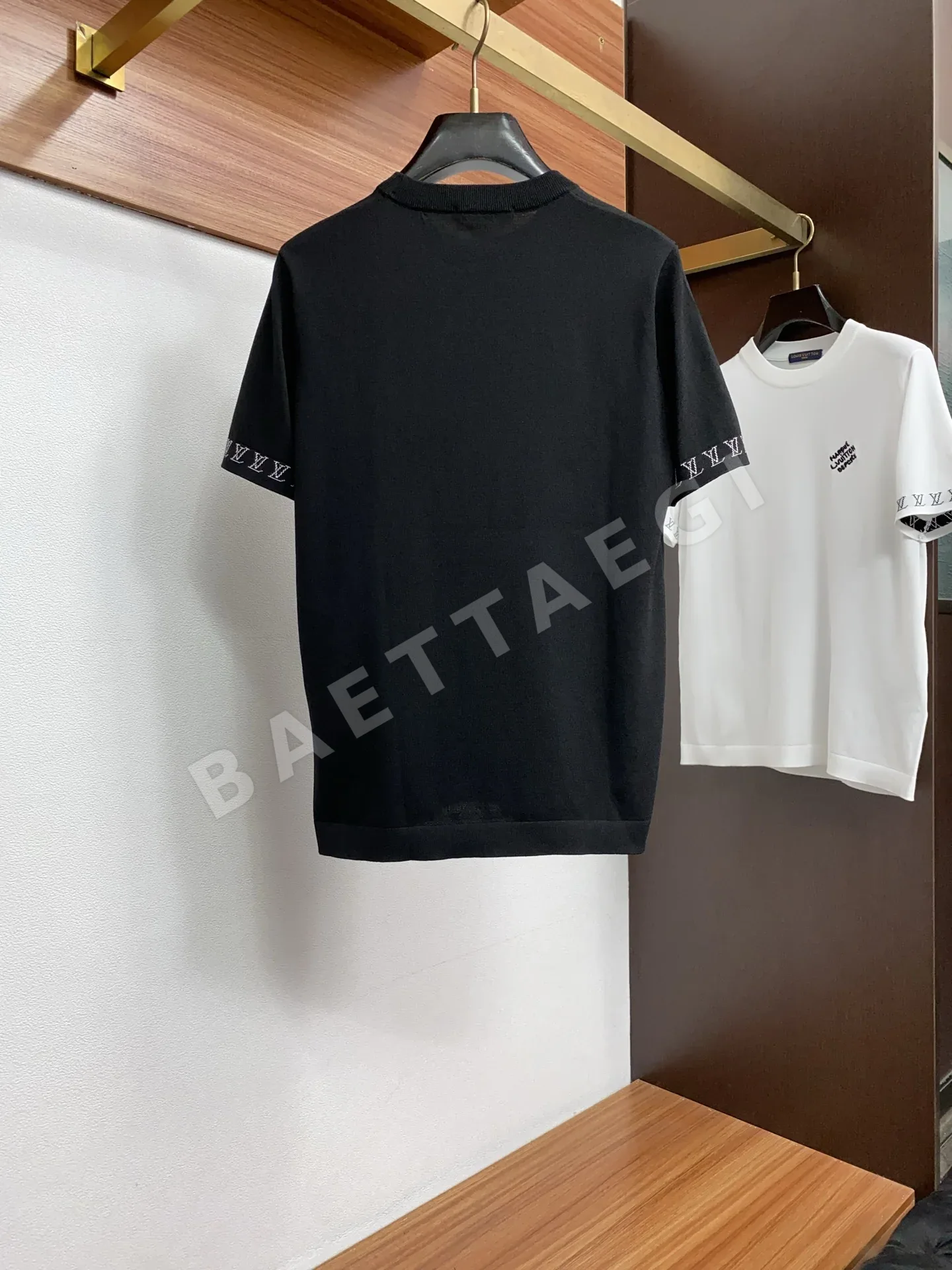 루이비통 심플 크루넥 코튼 반팔 티셔츠 상세 이미지 10