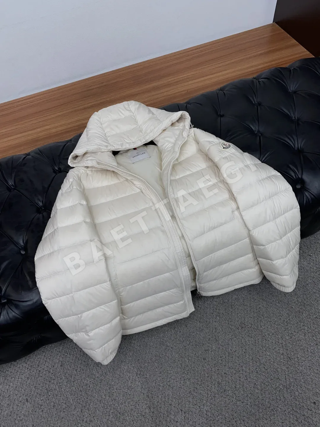 몽클레르 남성 후드 다운 패딩 재킷 상세 이미지 8