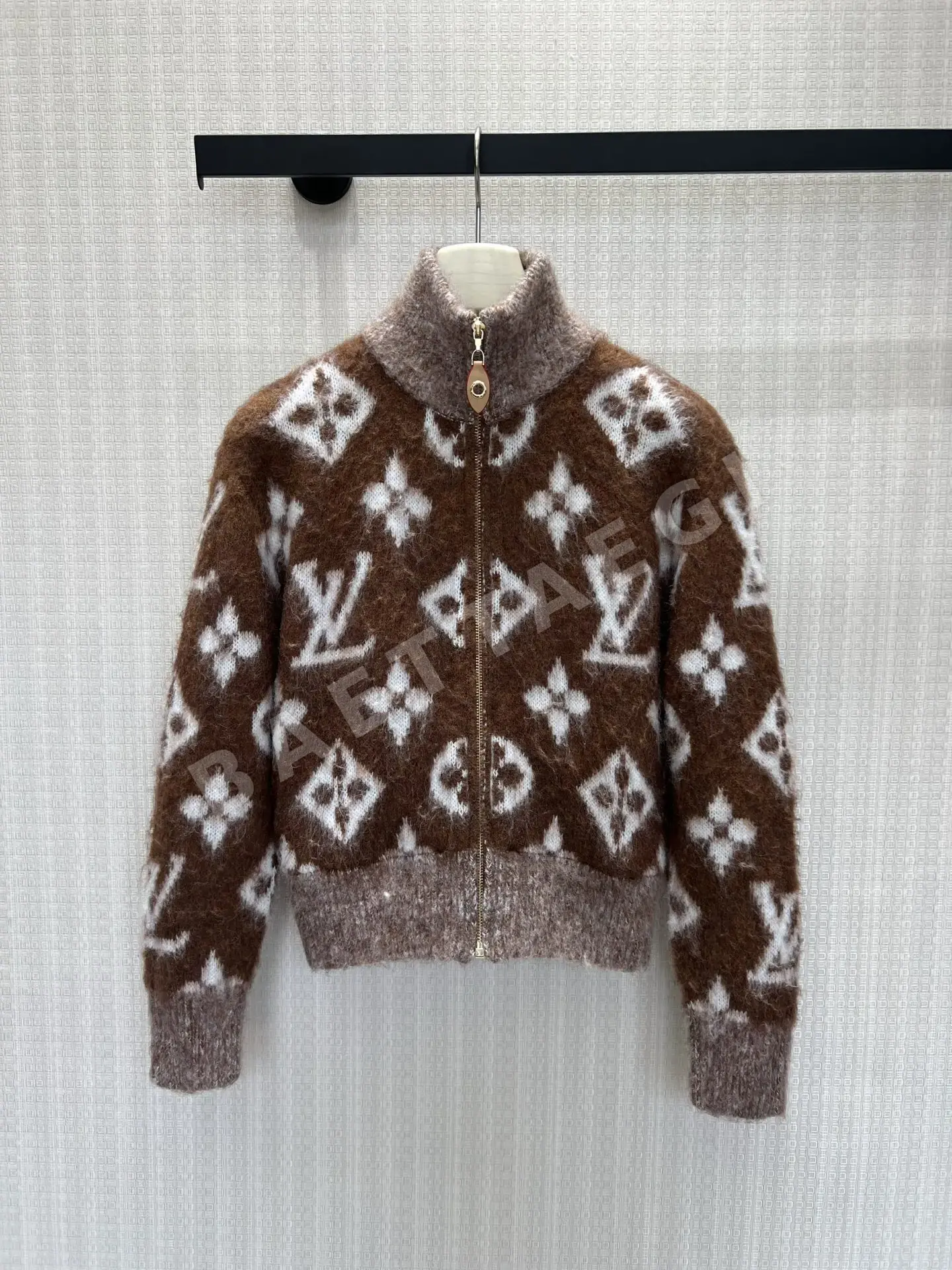 루이비통 모노그램 자카드 캐시미어 여성 가디건 자켓 204694