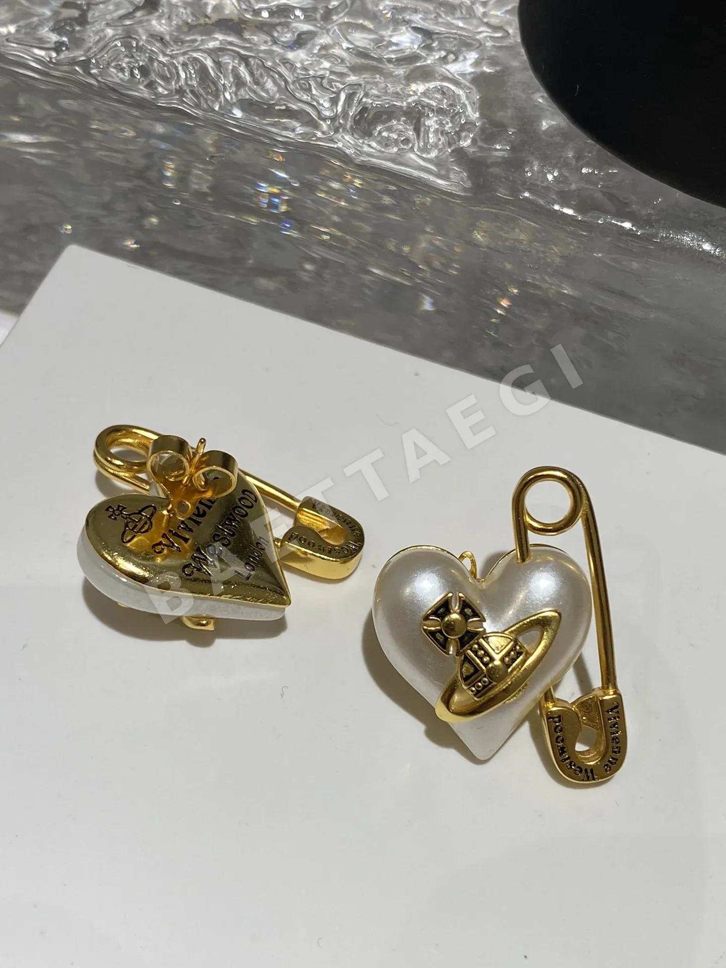 비비안웨스트우드 귀걸이 64944 Vivienne Westwood Earrings 상세 이미지 4