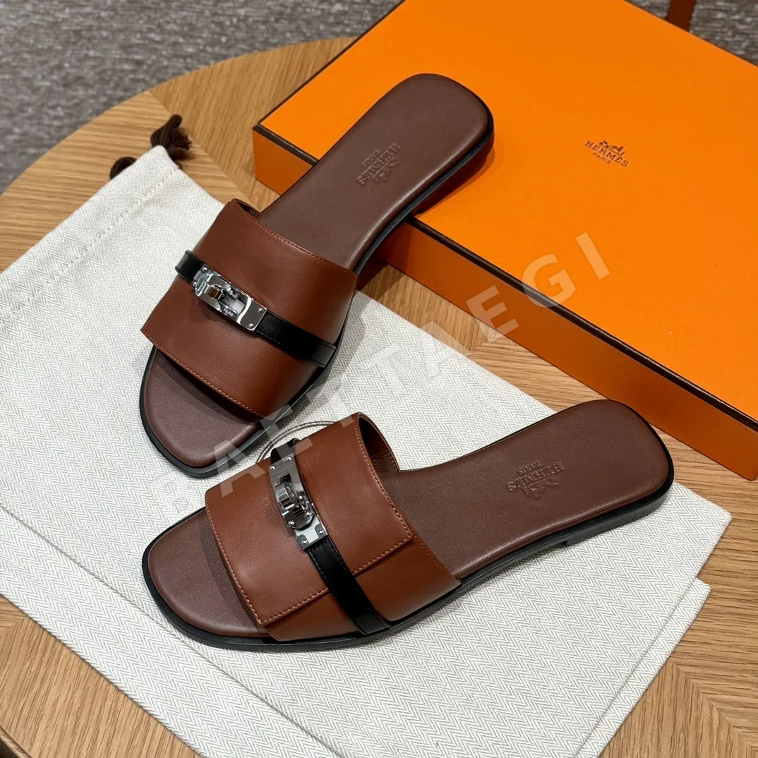 에르메스 줄리아 샌들 Saddle Red Calfskin 실버 금장 165615