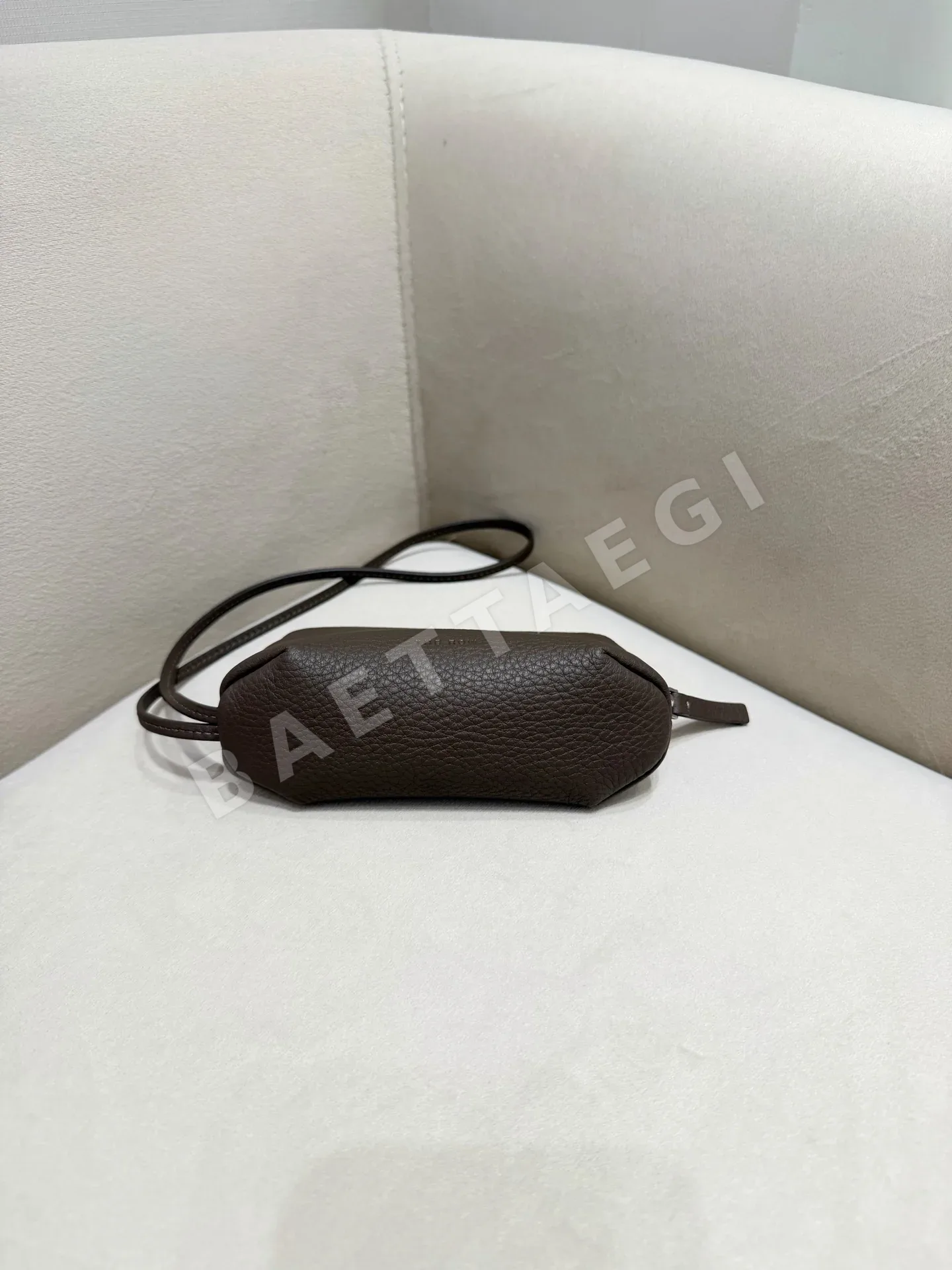 더로우 오웬 파우치 코인 퍼스 가방 상세 이미지 4