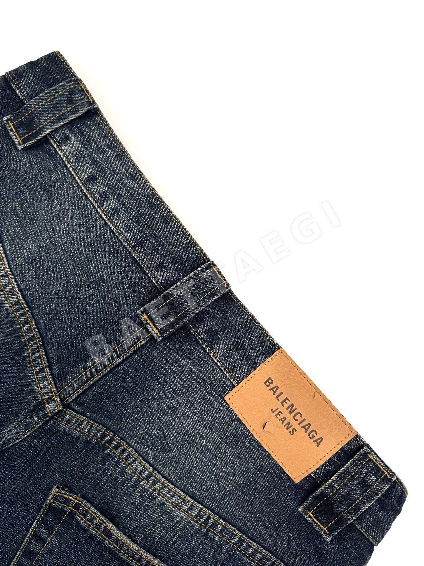 발렌시아가 블랙 로고 자수 데님 남성 바지 상세 이미지 4