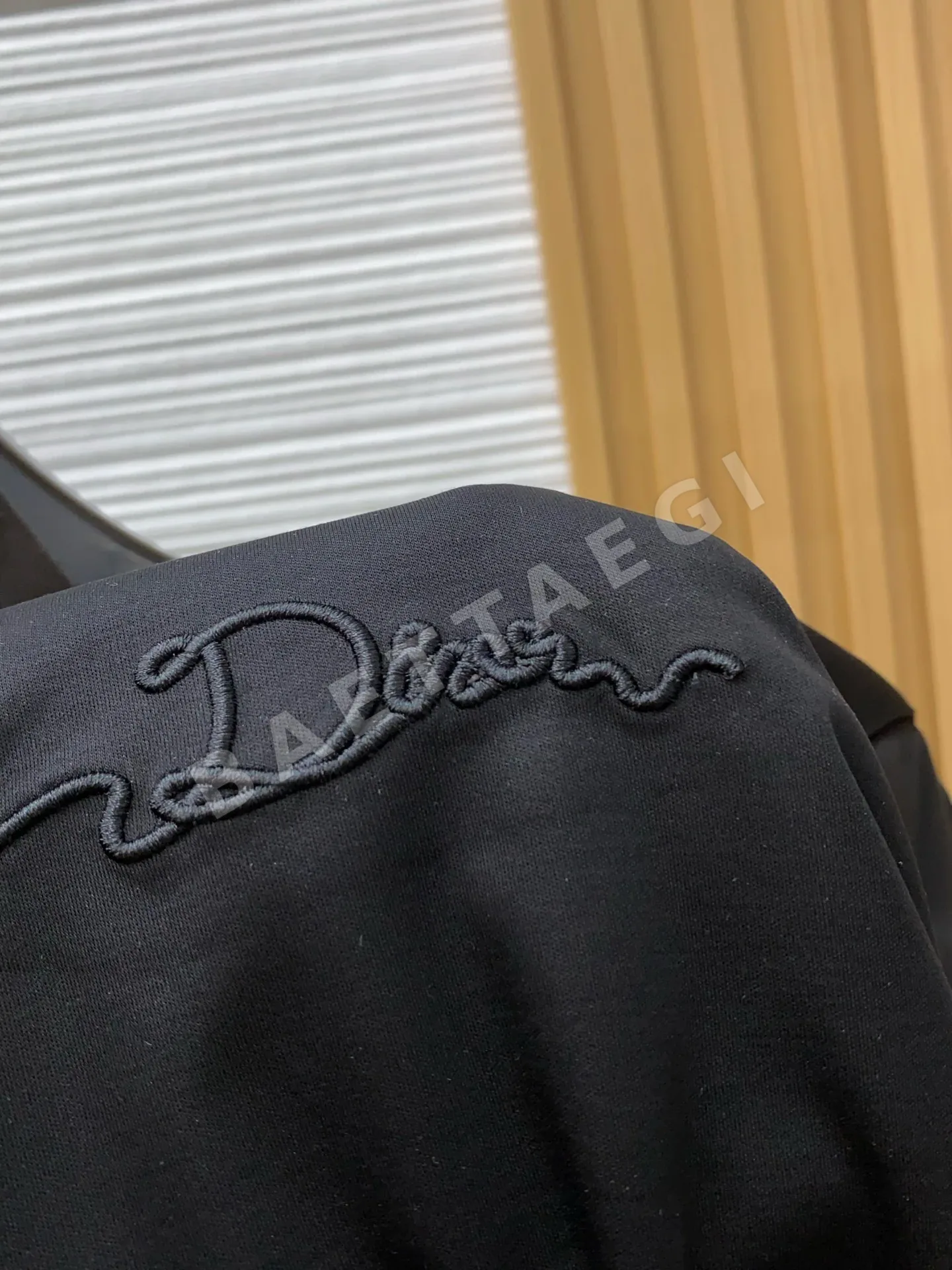 디올 크루넥 반팔 티셔츠 상세 이미지 5