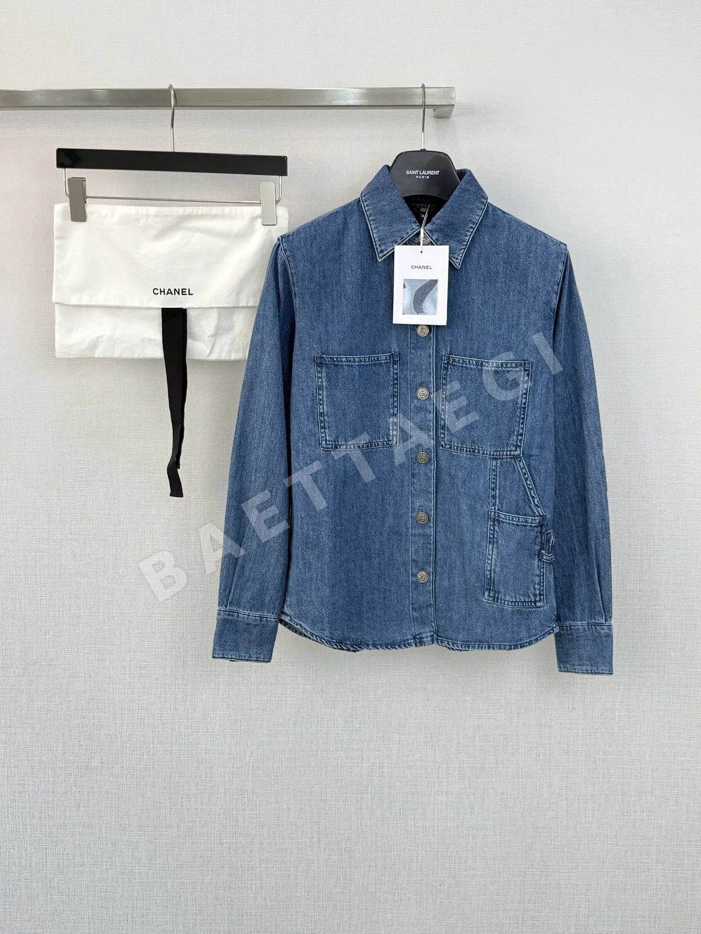 샤넬 더블 C 로고 데님 셔츠 18678