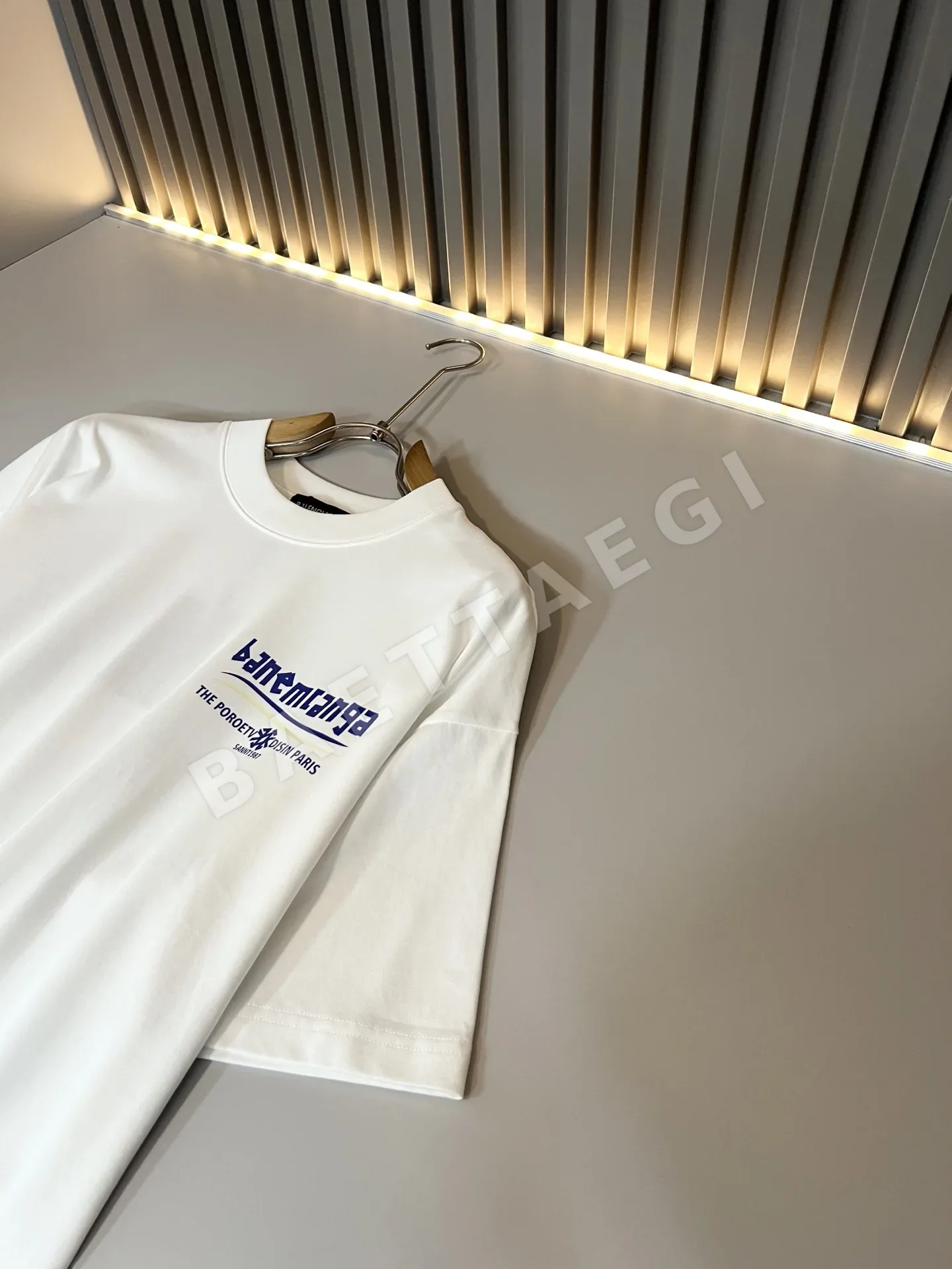 발렌시아가 루즈핏 반팔 티셔츠 상세 이미지 6