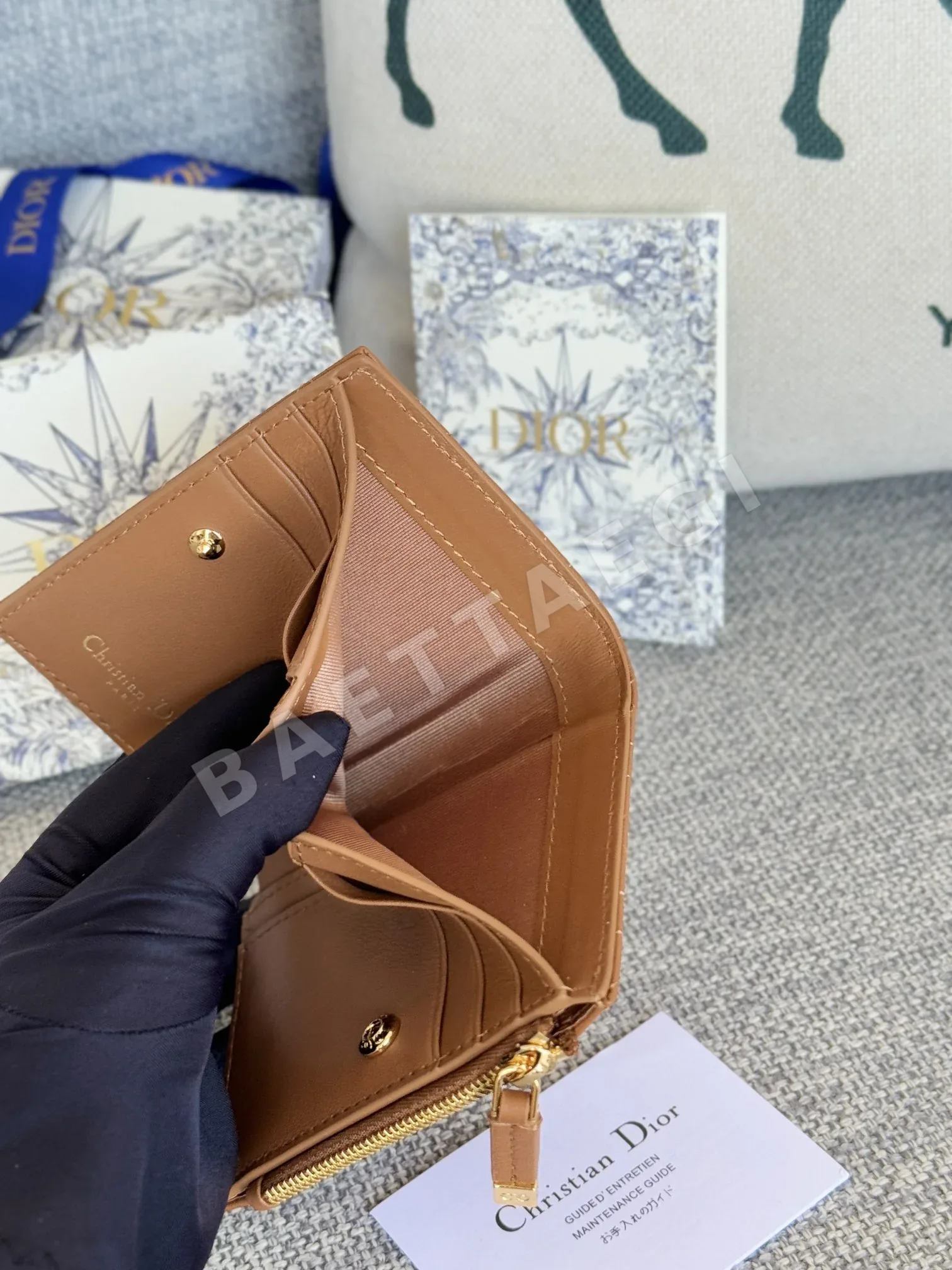 디올 카로 달리아 스몰 지갑 상세 이미지 8