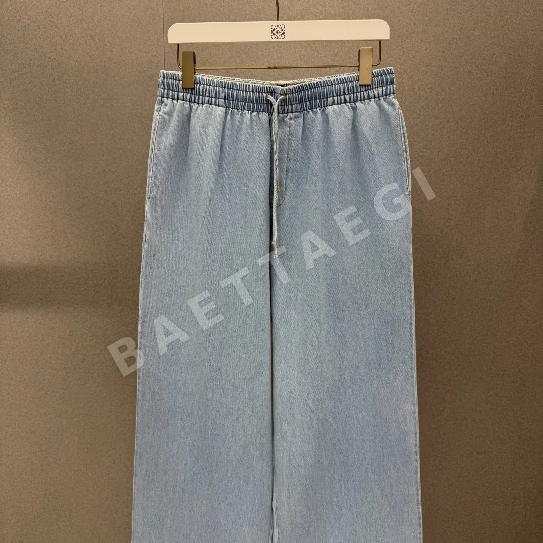 로에베 경량 워시드 코튼 데님 팬츠 상세 이미지 3