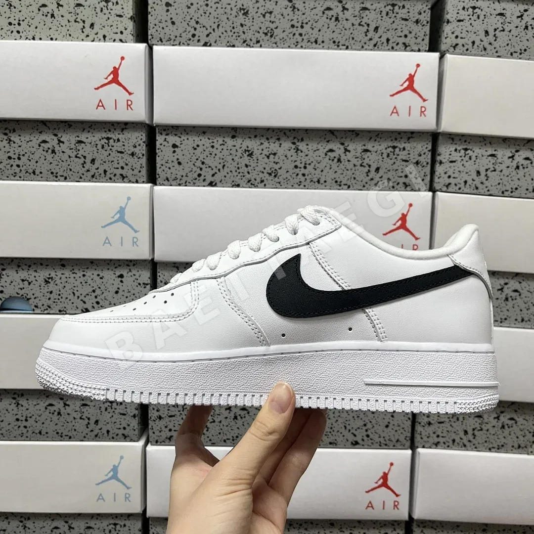 나이키 [MAX] 에어 포스 1 로우 CU9225-102 201087 Nike Air Force 1 Low Supreme White Black 상세 이미지 2