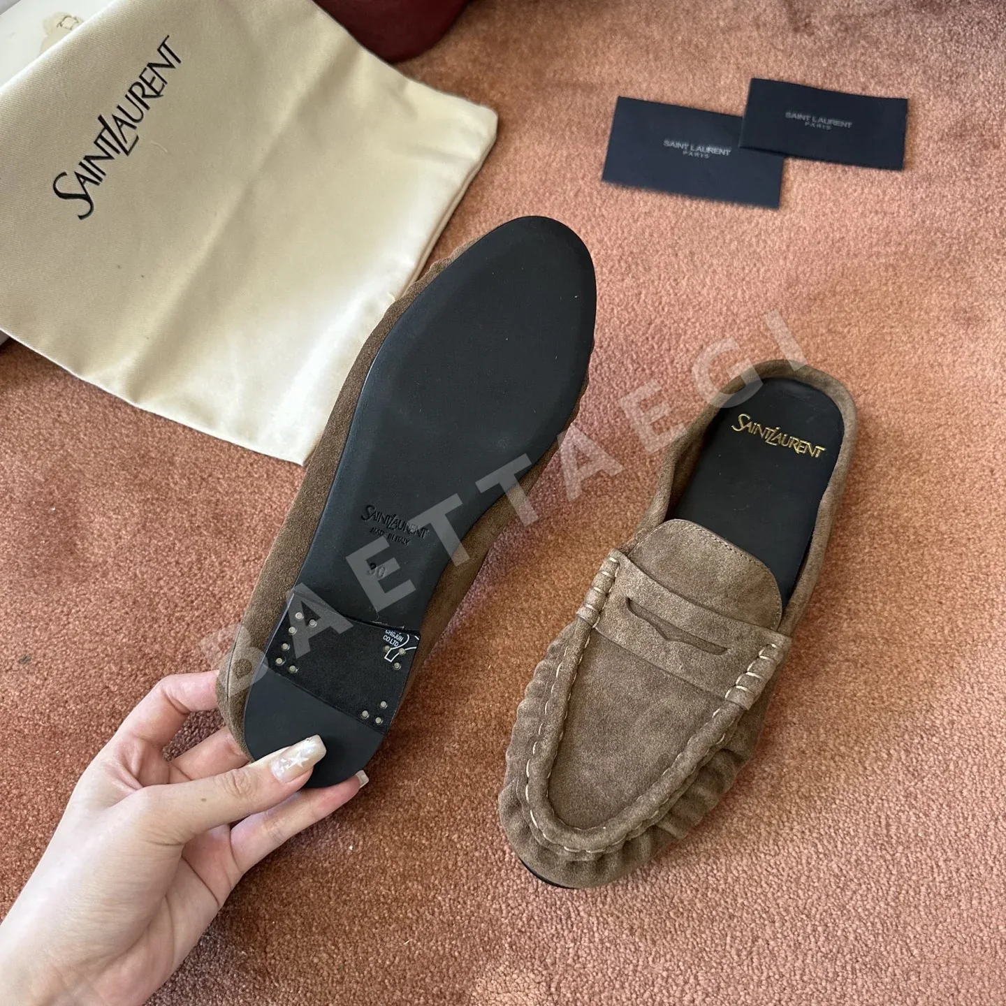 생로랑 YSL 장어 가죽 스웨이드 뮬 상세 이미지 7