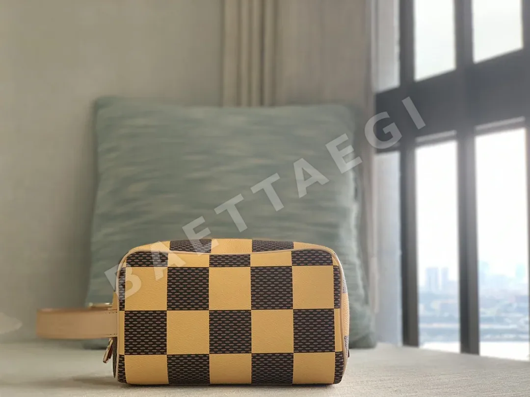 루이비통 다미에 팝 도프 키트 토트백 N40567