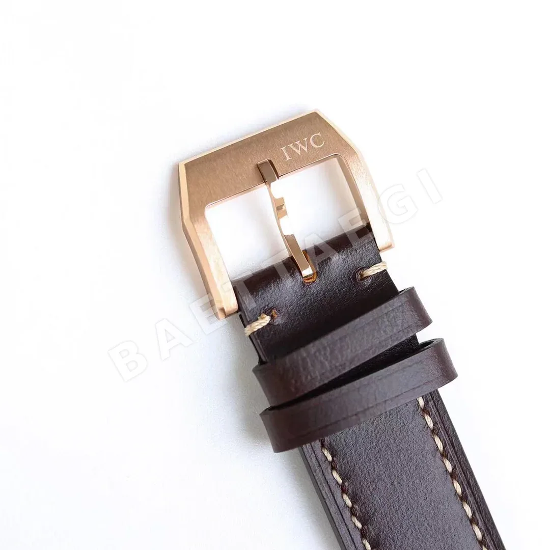 IWC 빅파일럿 퍼페추얼 캘린더 시계 상세 이미지 9