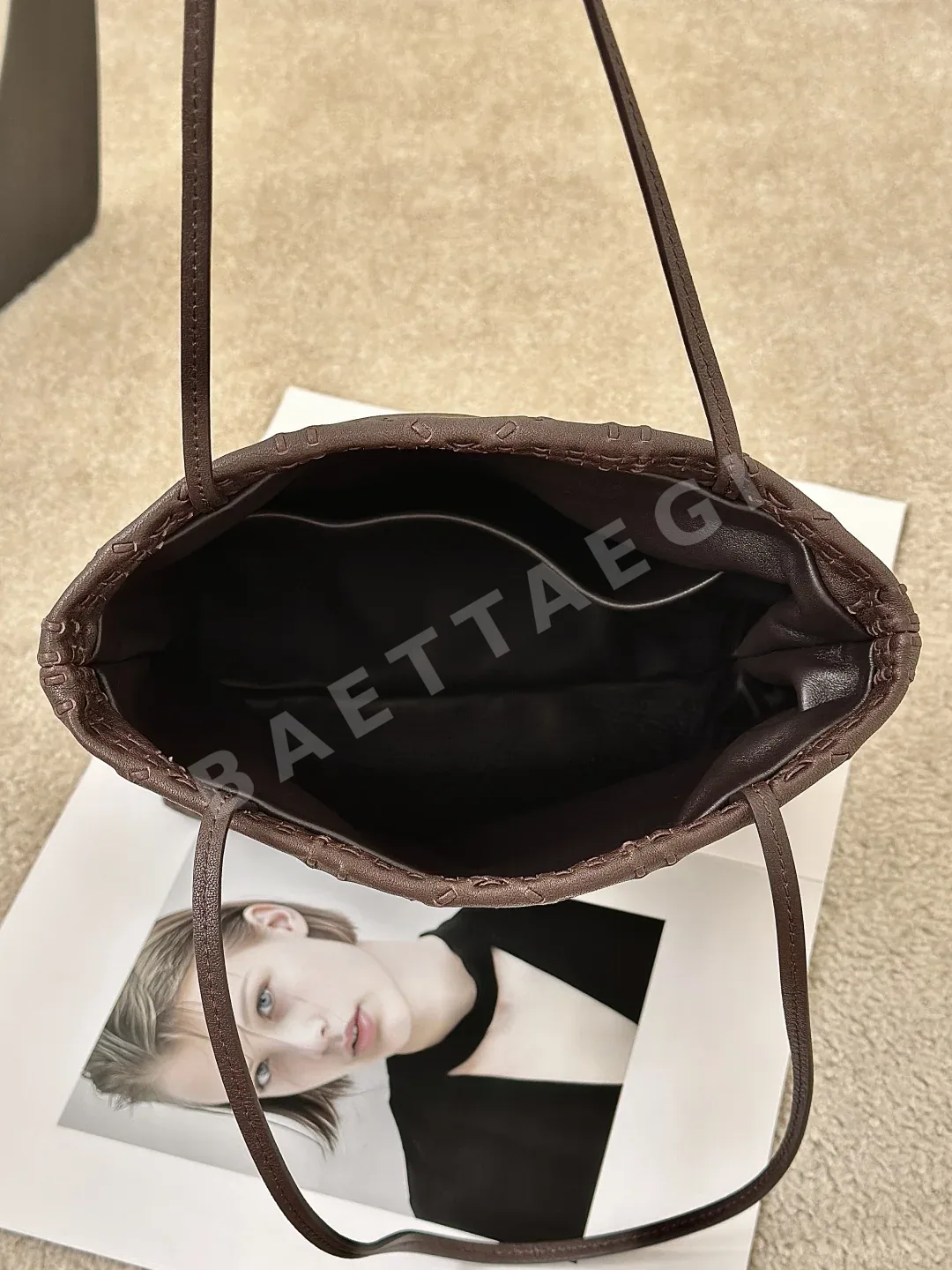 더로우 위븐 릴루 양가죽 토트백 상세 이미지 9