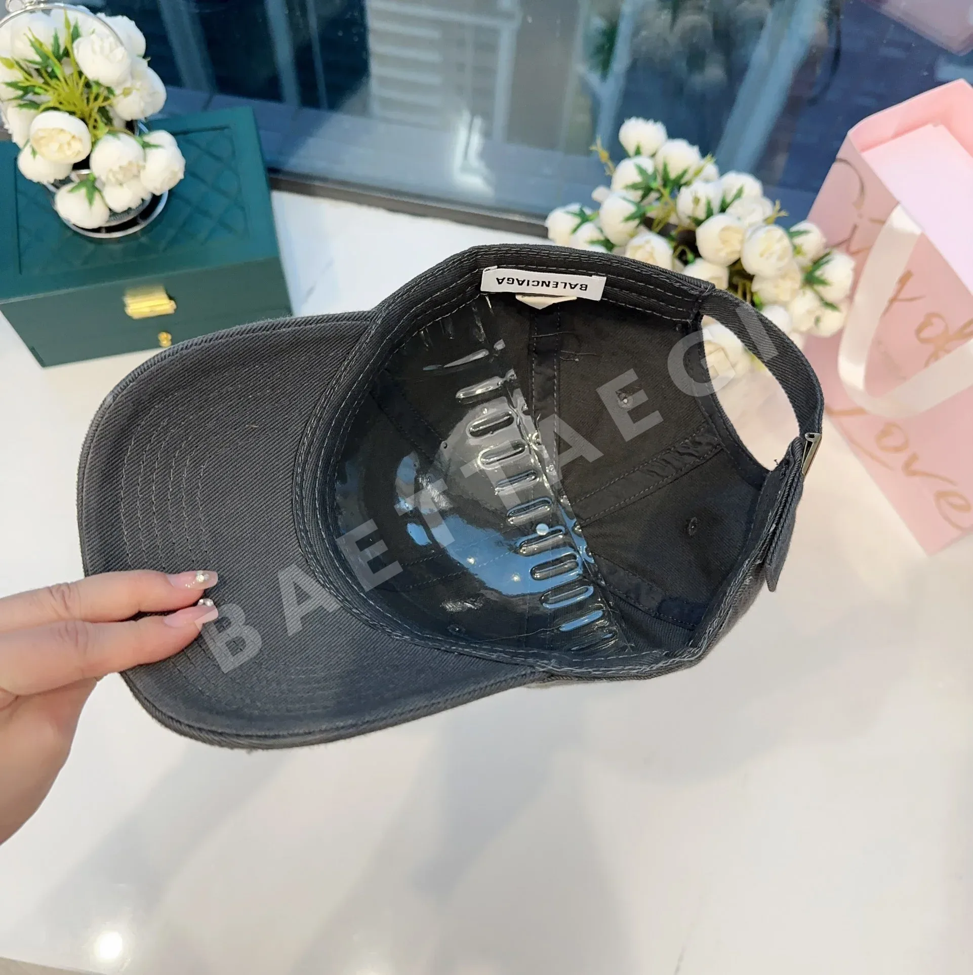 발렌시아가 타이다이 워시드 베이스볼 캡 상세 이미지 8