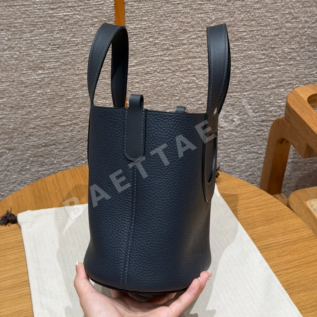 에르메스 인 더 루프 미드나이트 블루 피코탄 가방 상세 이미지 2