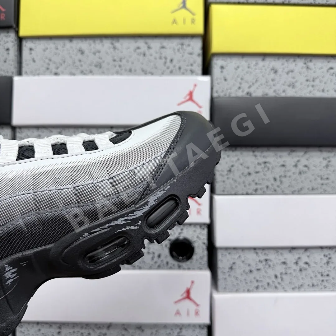 나이키 [KZ2.0] 에어 맥스 그레이 II7404-100 201323 Nike Air Max Muscle 95 Yu-Gi-Oh! 상세 이미지 9