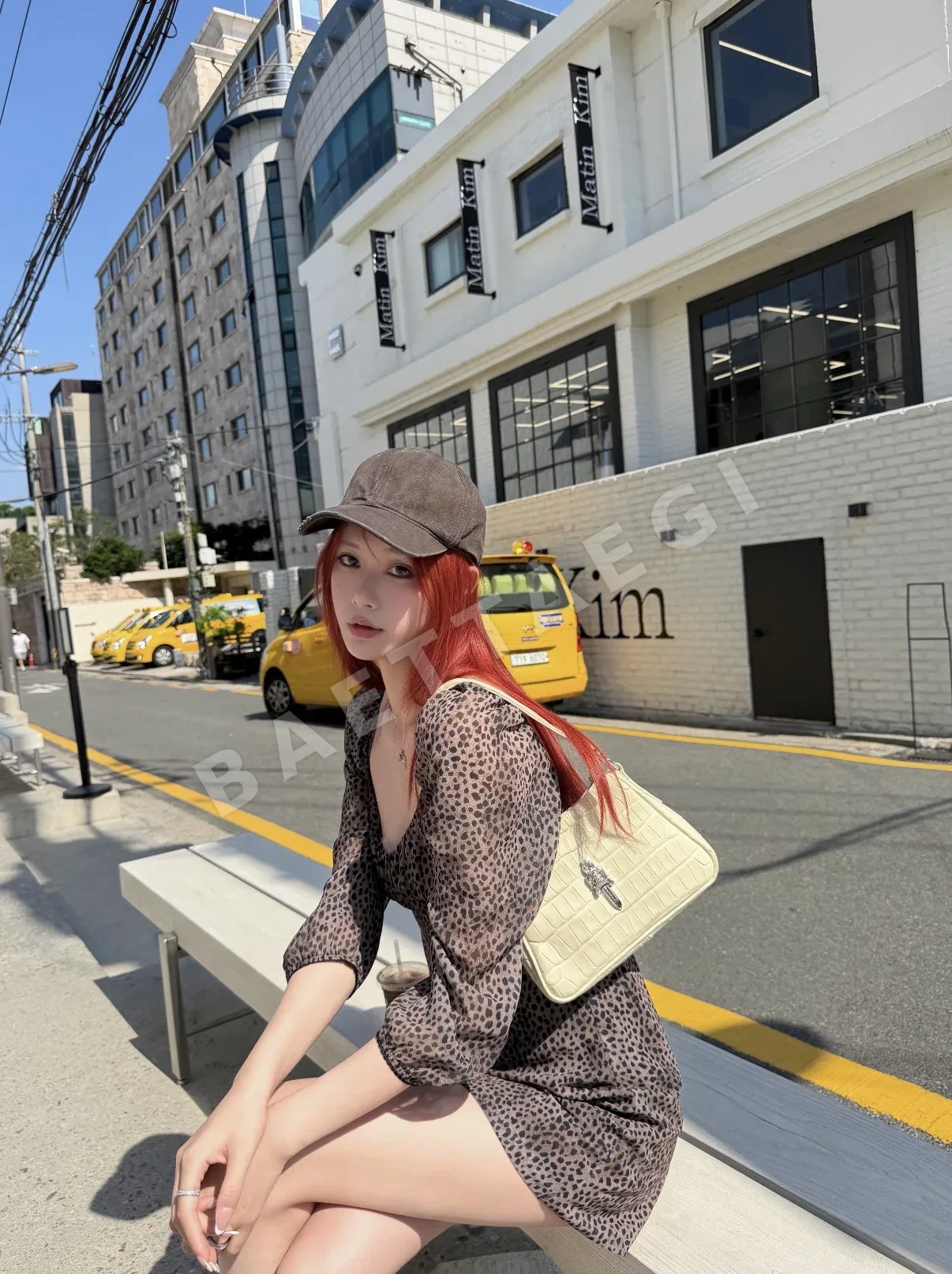 크롬하츠 화이트 크로커다일 무늬 가방 상세 이미지 8