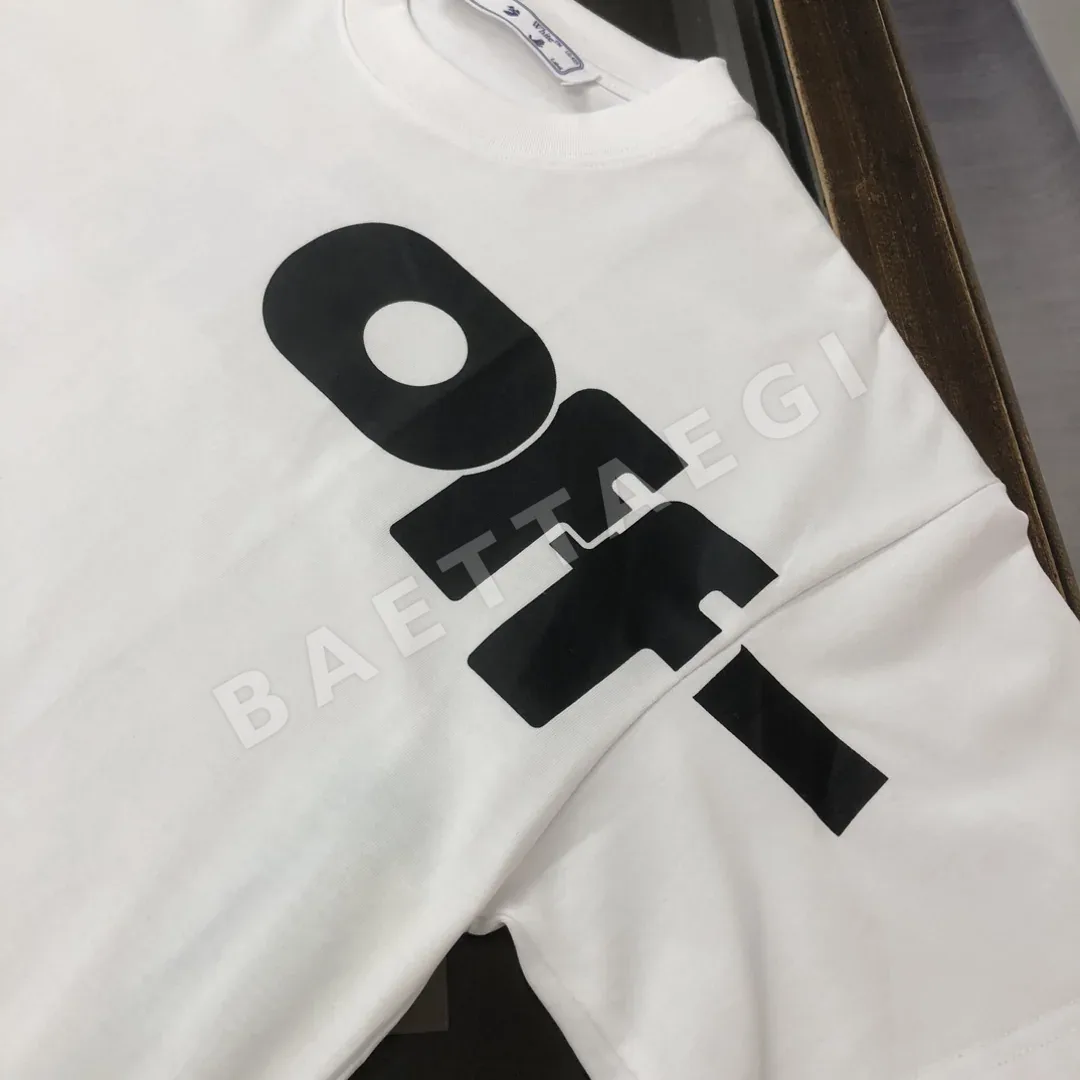 오프화이트 남성 반팔 티셔츠 상세 이미지 6