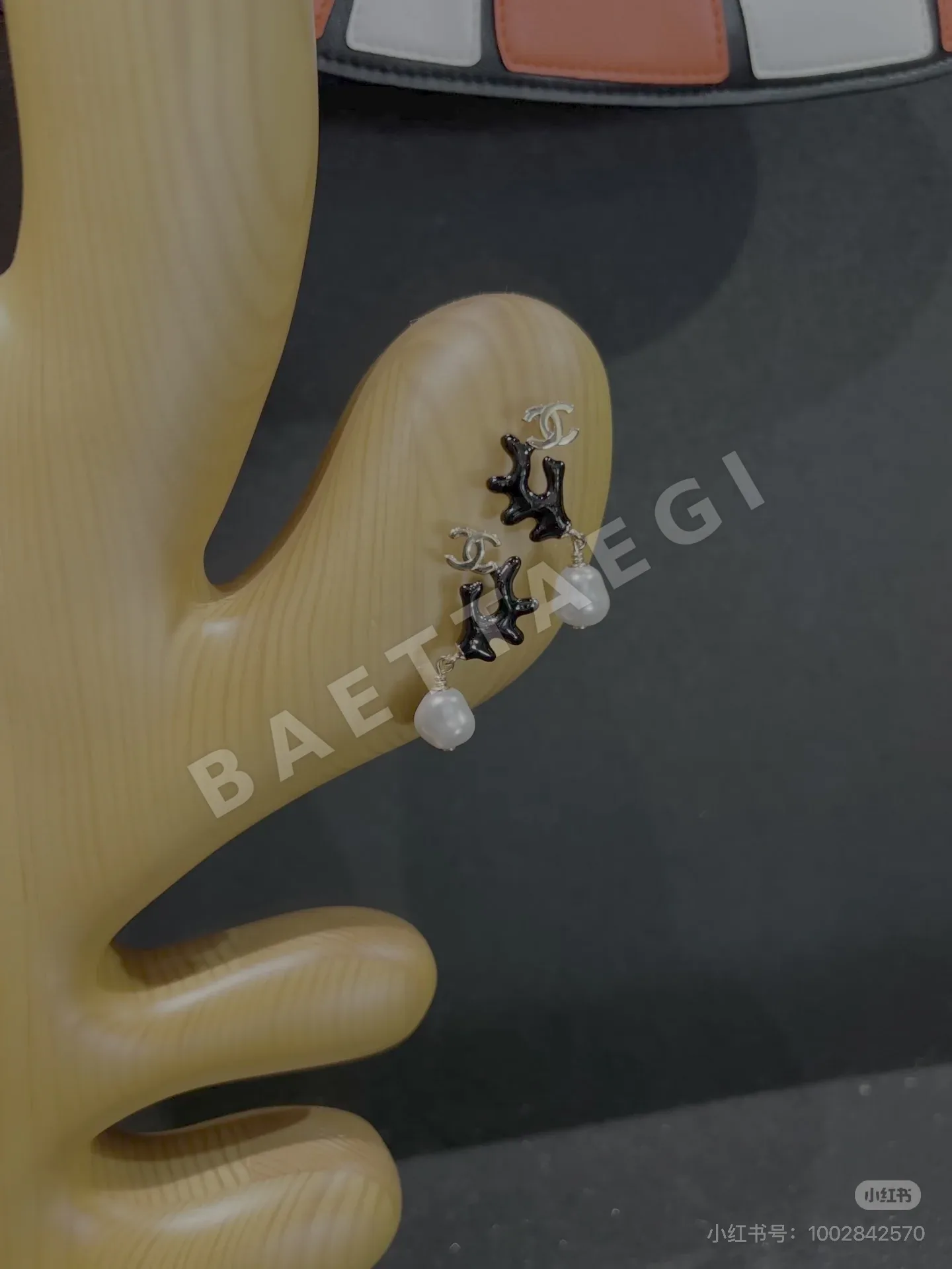 샤넬 가지 모양 진주 펜던트 귀걸이 상세 이미지 12