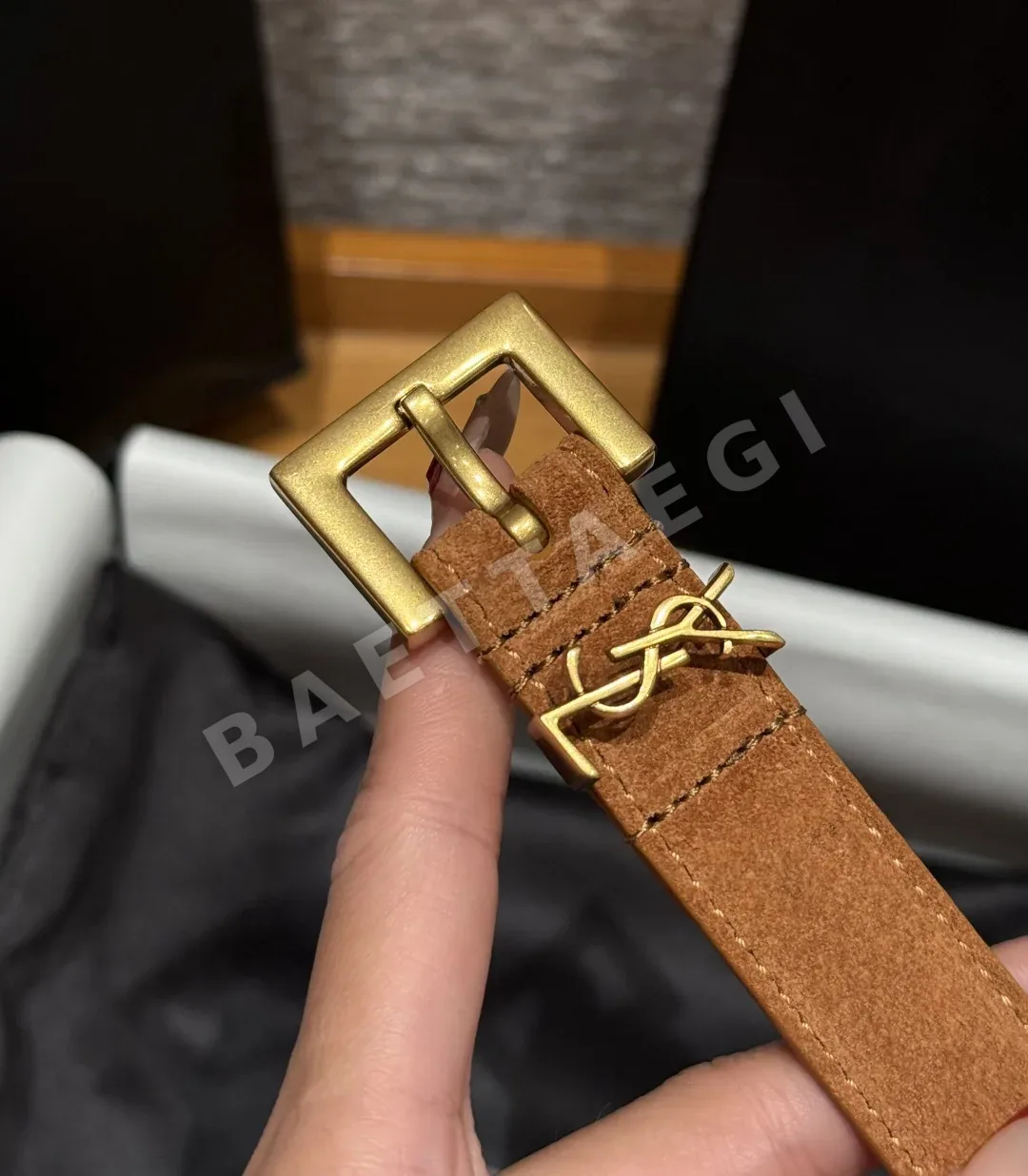 생로랑 스웨이드 카프스킨 벨트 상세 이미지 6