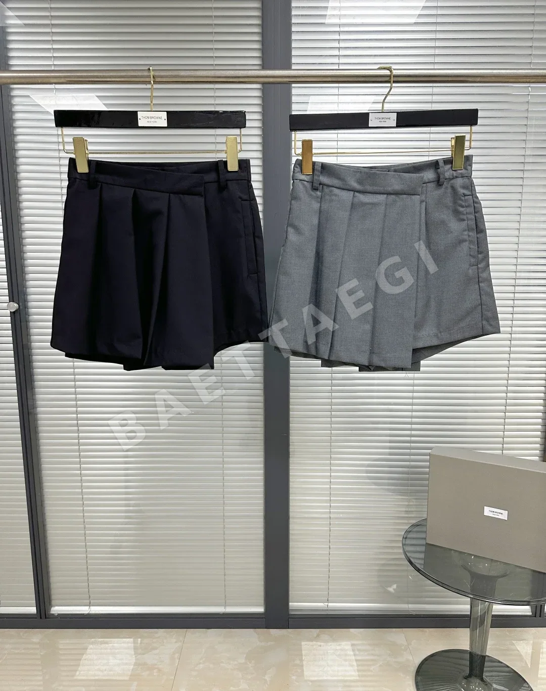 톰브라운 페이크 투피스 수트 스커트 126362