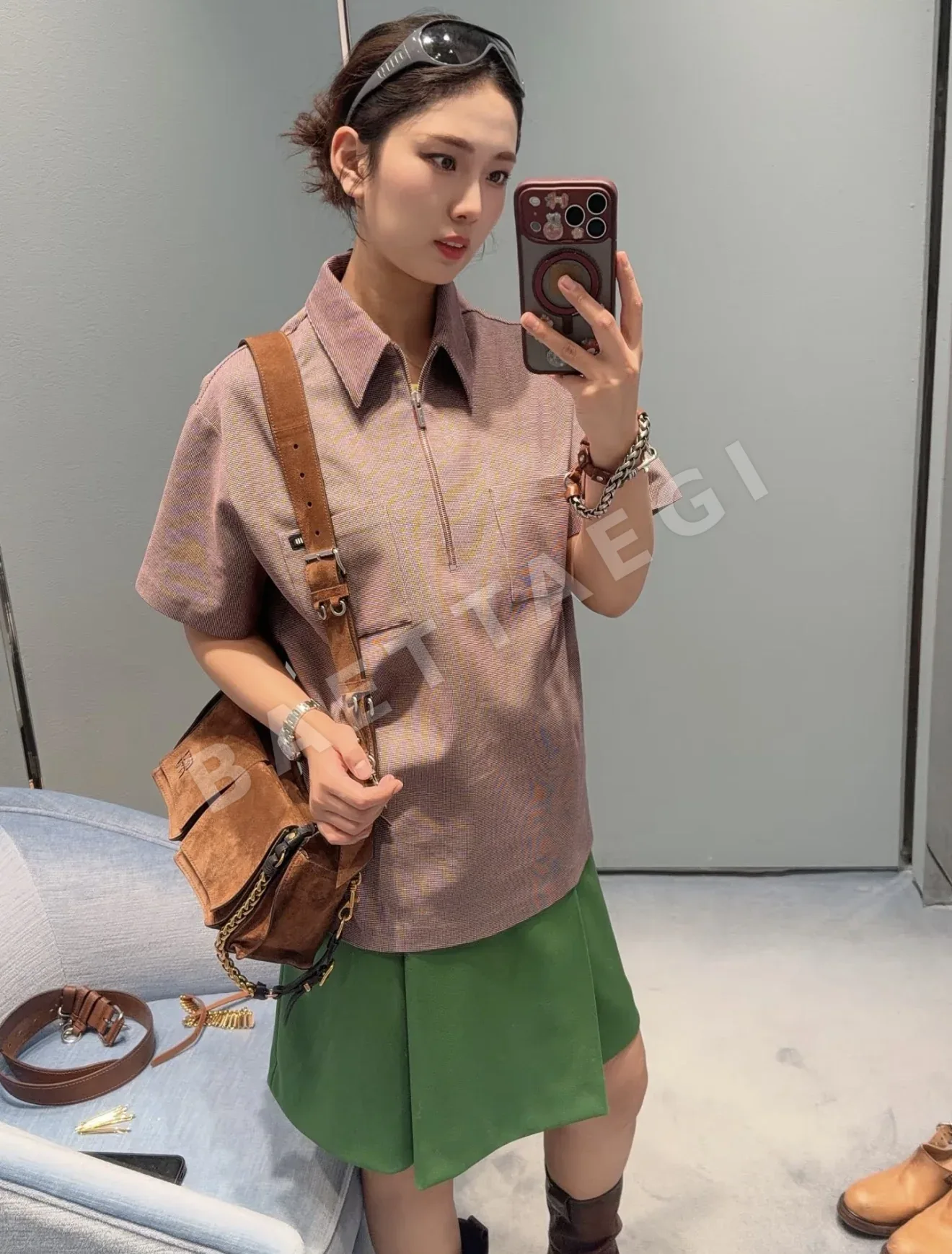 미우미우 보라색 지퍼업 반팔 폴로셔츠 상세 이미지 8