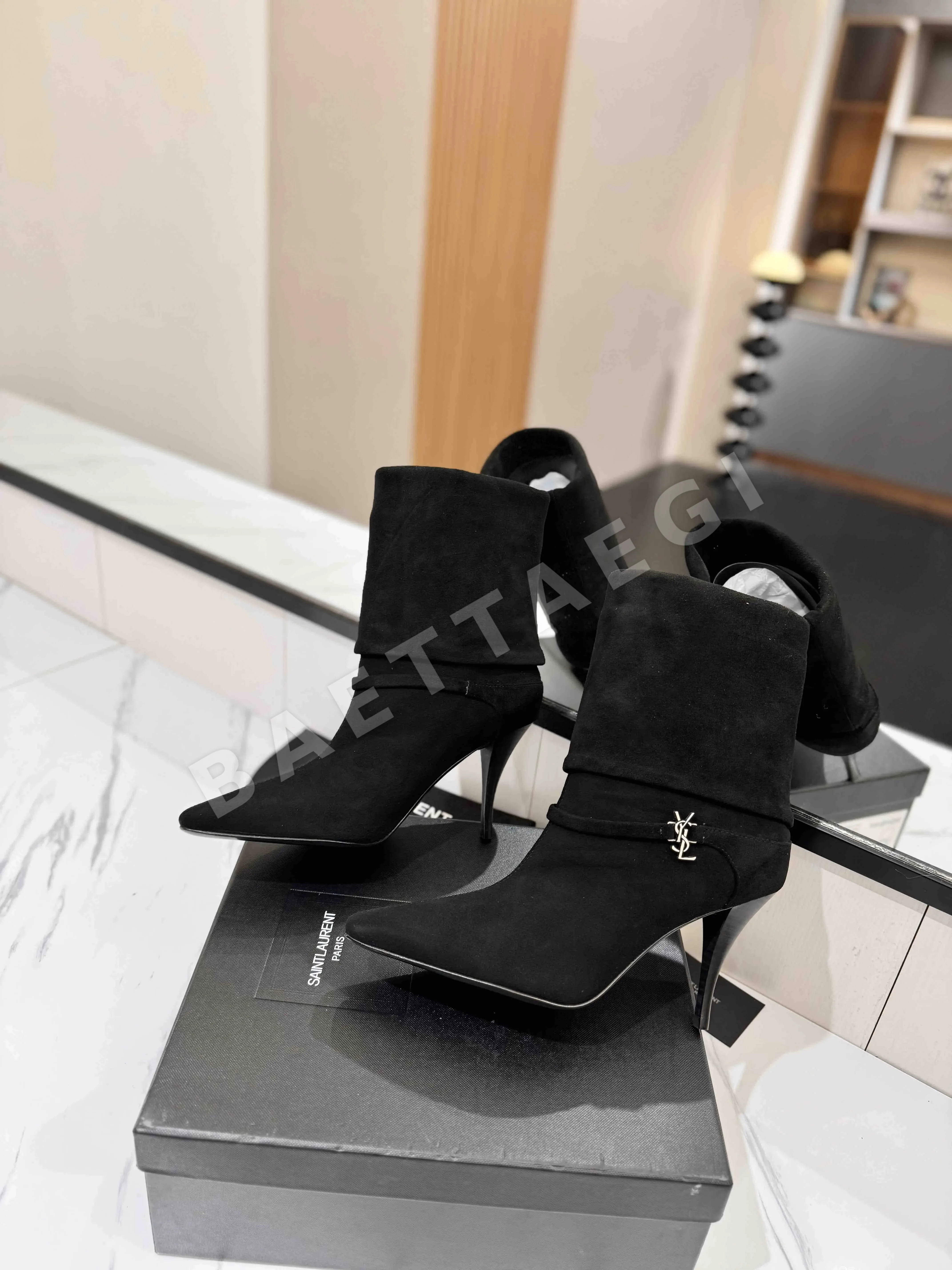 생로랑 YSL 앵클부츠 상세 이미지 5
