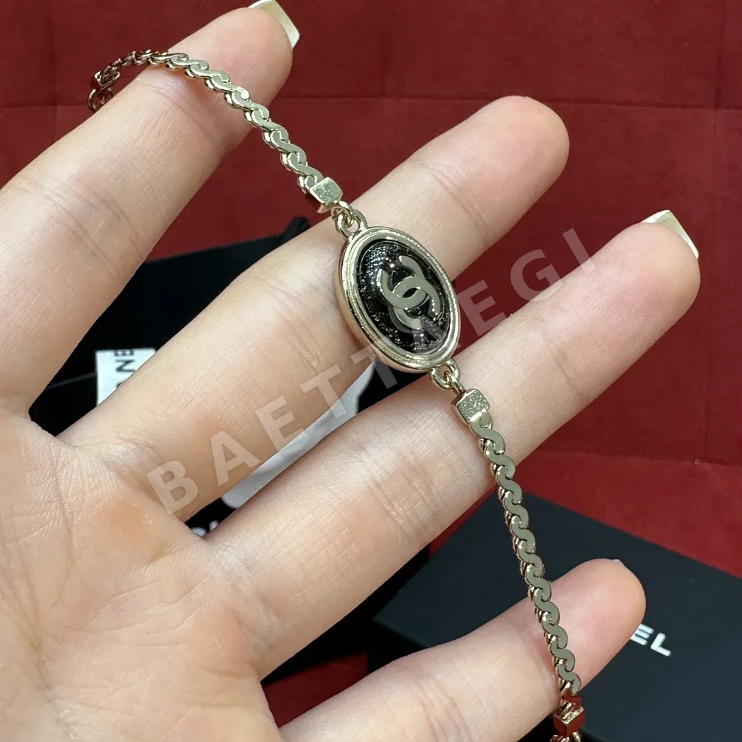 샤넬 블랙 골드 더블 C 오벌 팔찌 178121