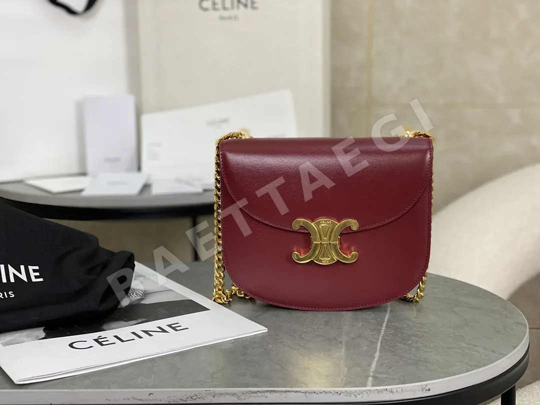 셀린느 개선문 가죽 체인 새들 백 86551