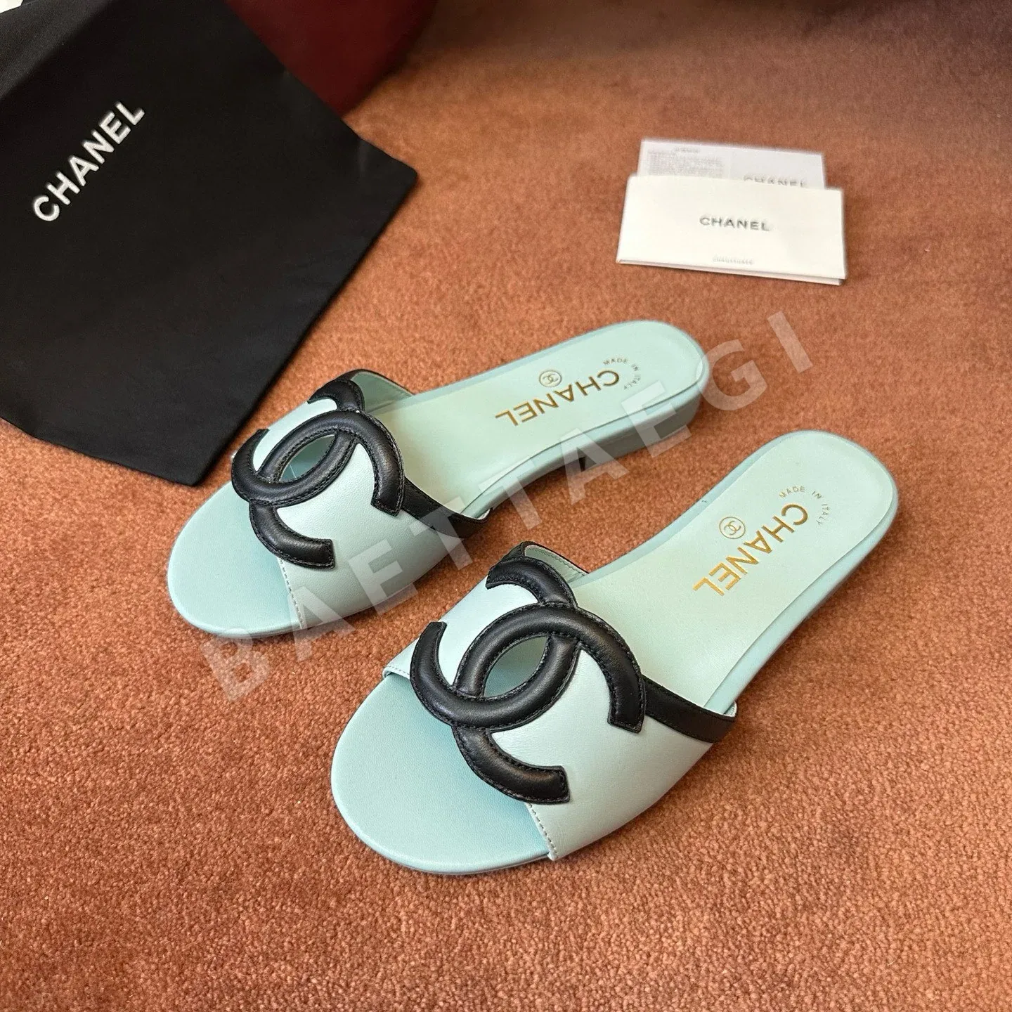 샤넬 더블 C 로고 플랫 슈즈 상세 이미지 2