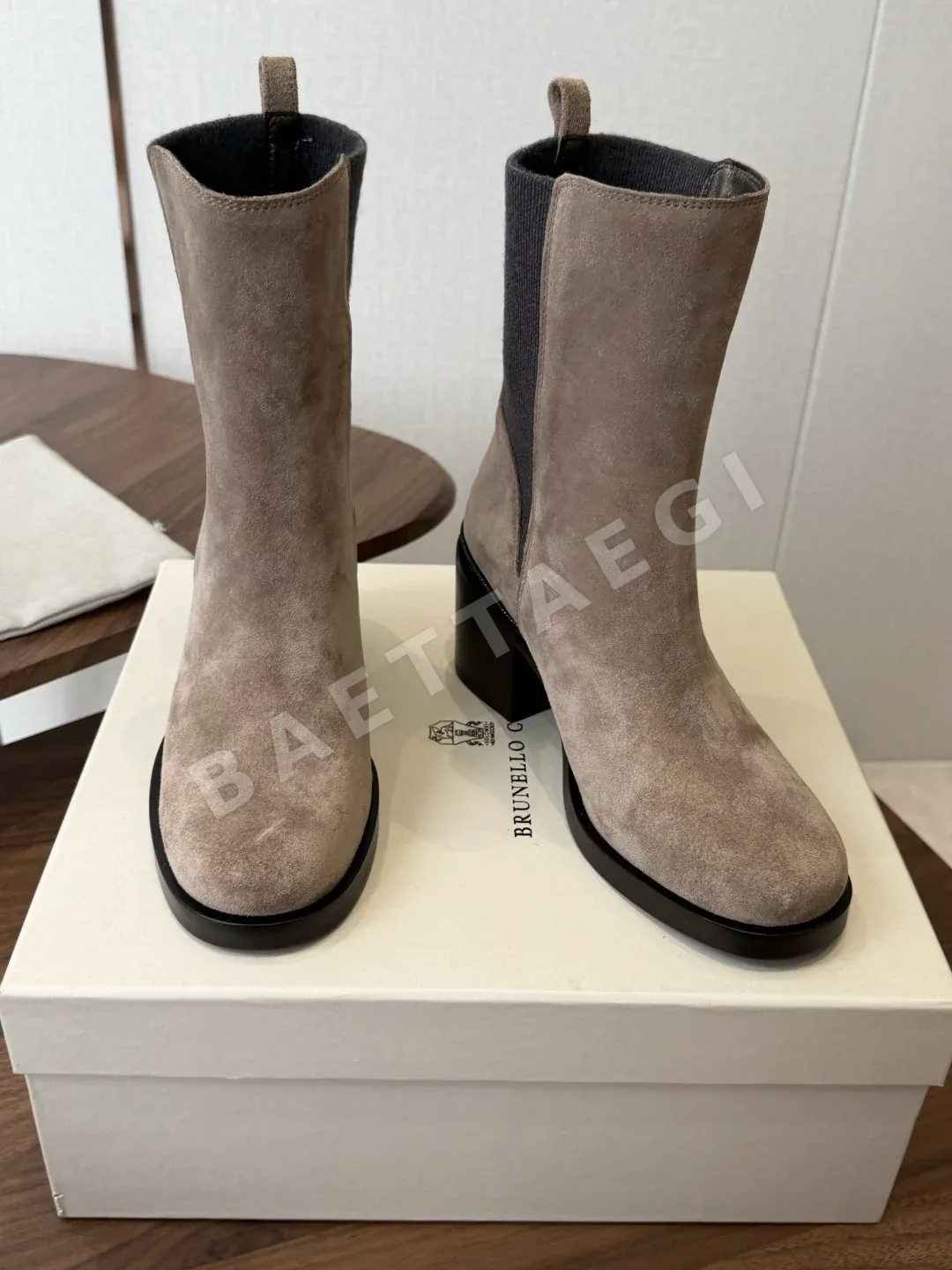 브루넬로쿠치넬리 청키 힐 미드카프 부츠 상세 이미지 4