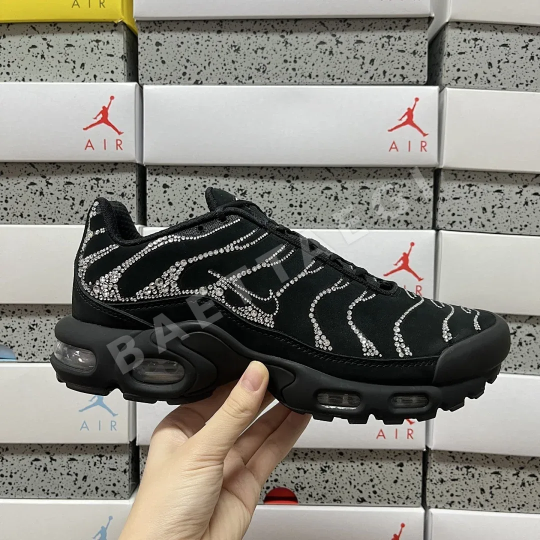 나이키 [DF] 에어 맥스 플러스 블랙 실버 FZ4237 201081 Nike Air Max Plus Swarovski Moonlight 001 상세 이미지 8
