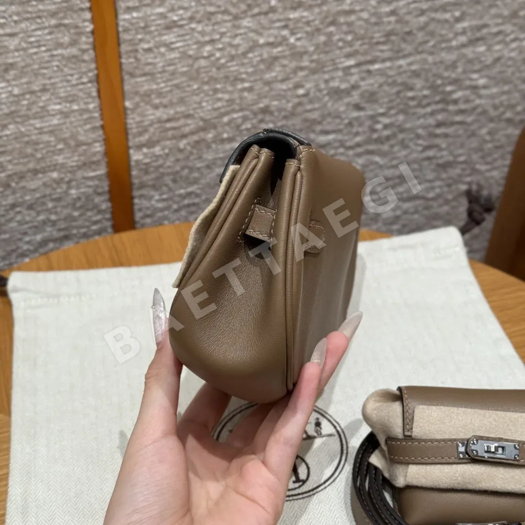 에르메스 켈리 무브 만두형 가방 상세 이미지 4