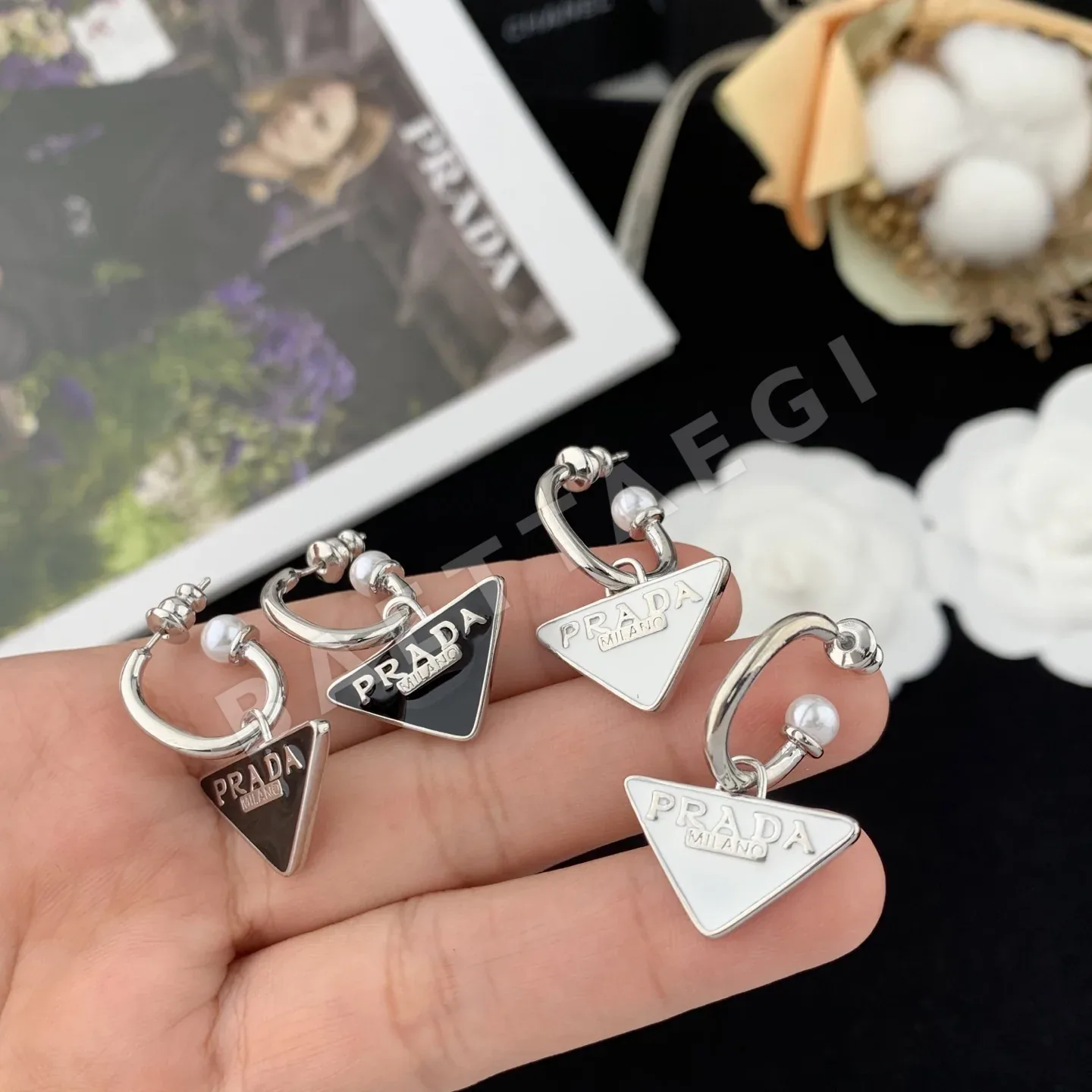프라다 귀걸이 71454 Prada Earrings 상세 이미지 9