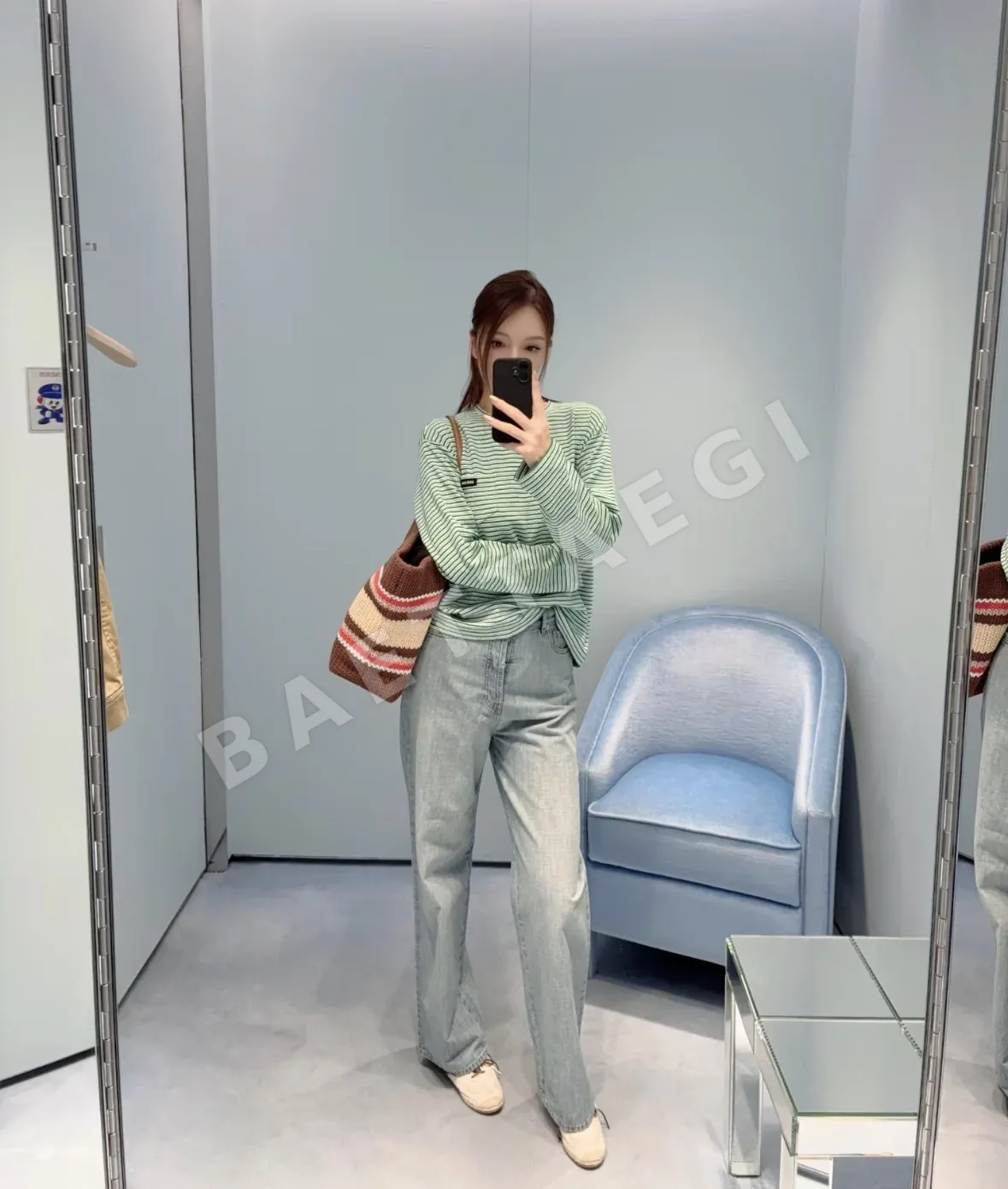 미우미우 그린 화이트 블록 스트라이프 긴팔 티셔츠 상세 이미지 5