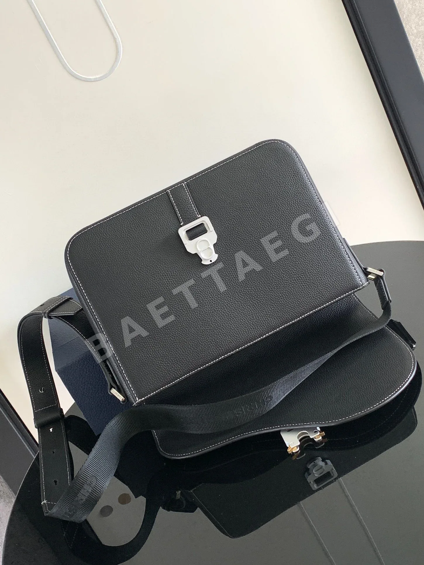 디올 새들 메신저 가죽 가방 상세 이미지 7