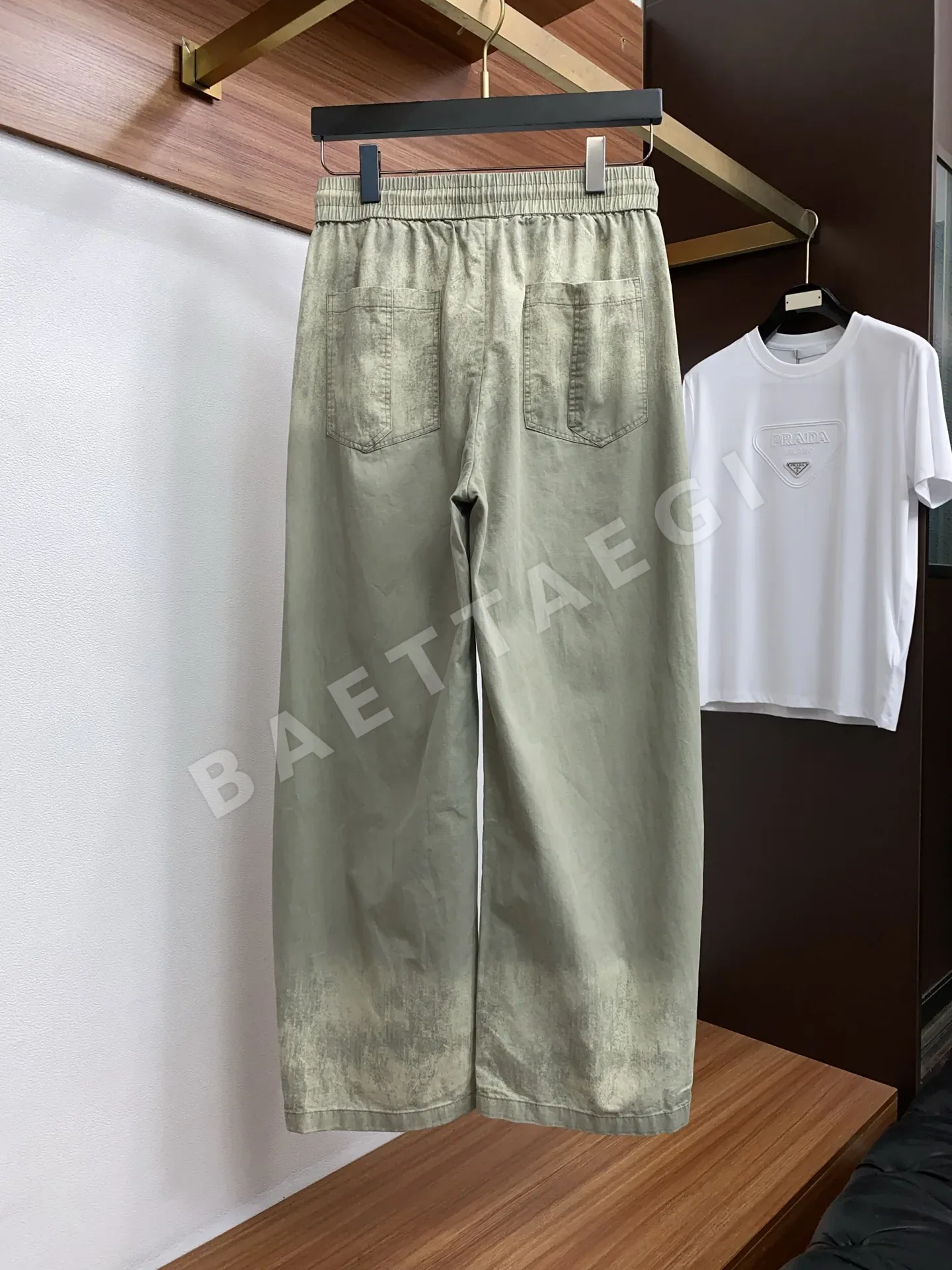 발렌시아가 남성 캐주얼 팬츠 상세 이미지 8