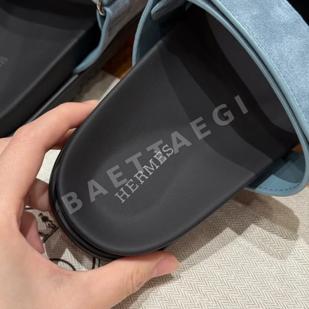에르메스 시프레 샌들 뉴블루진 샤모아레 ー 컷아웃 상세 이미지 8