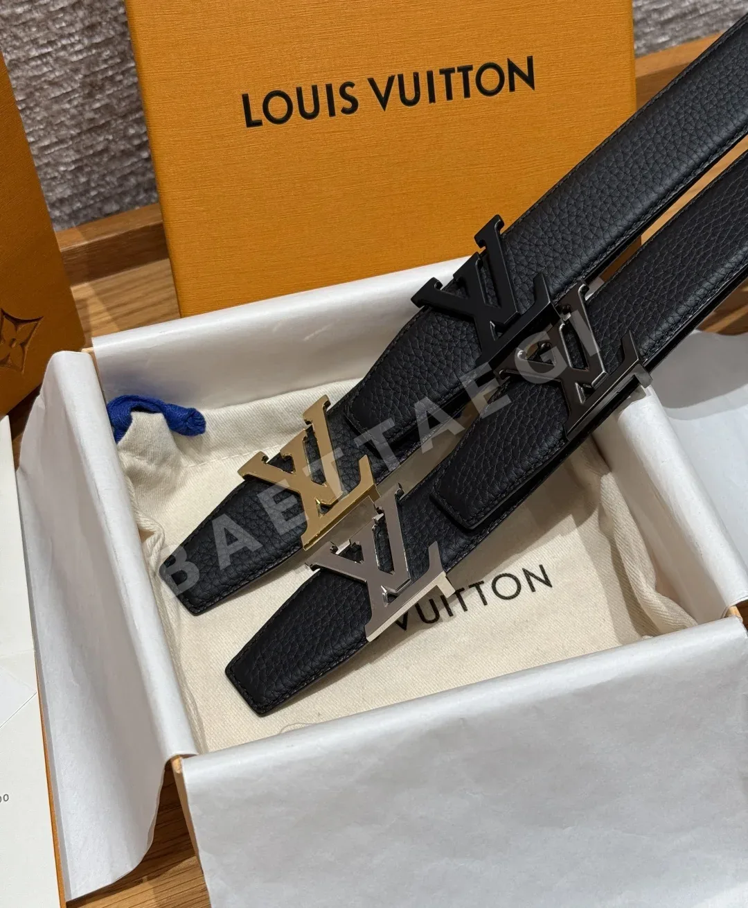 루이비통 이니셜 40mm 리버시블 소가죽 벨트 상세 이미지 2