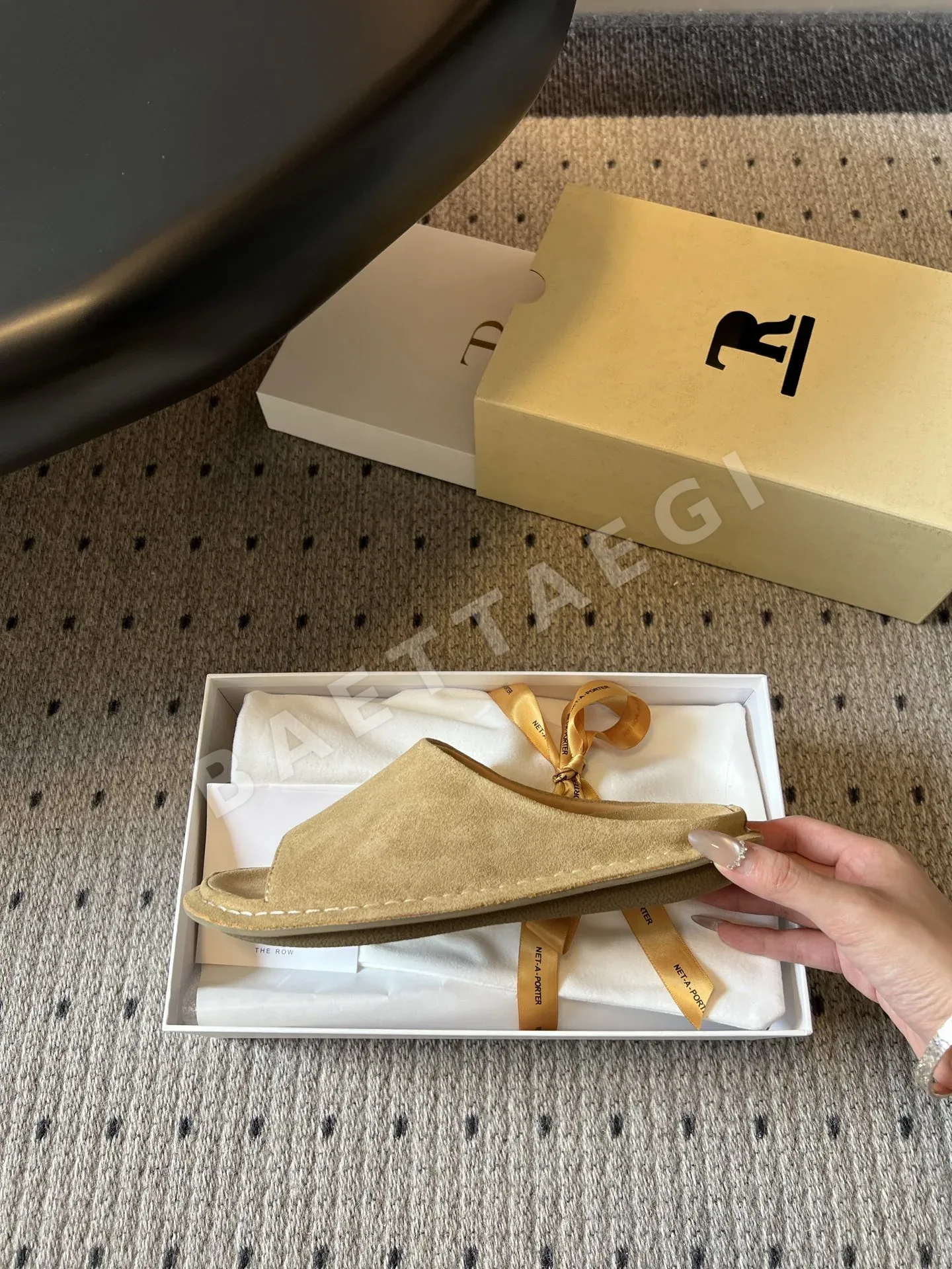 더로우 스웨이드 비치 샌들 상세 이미지 5