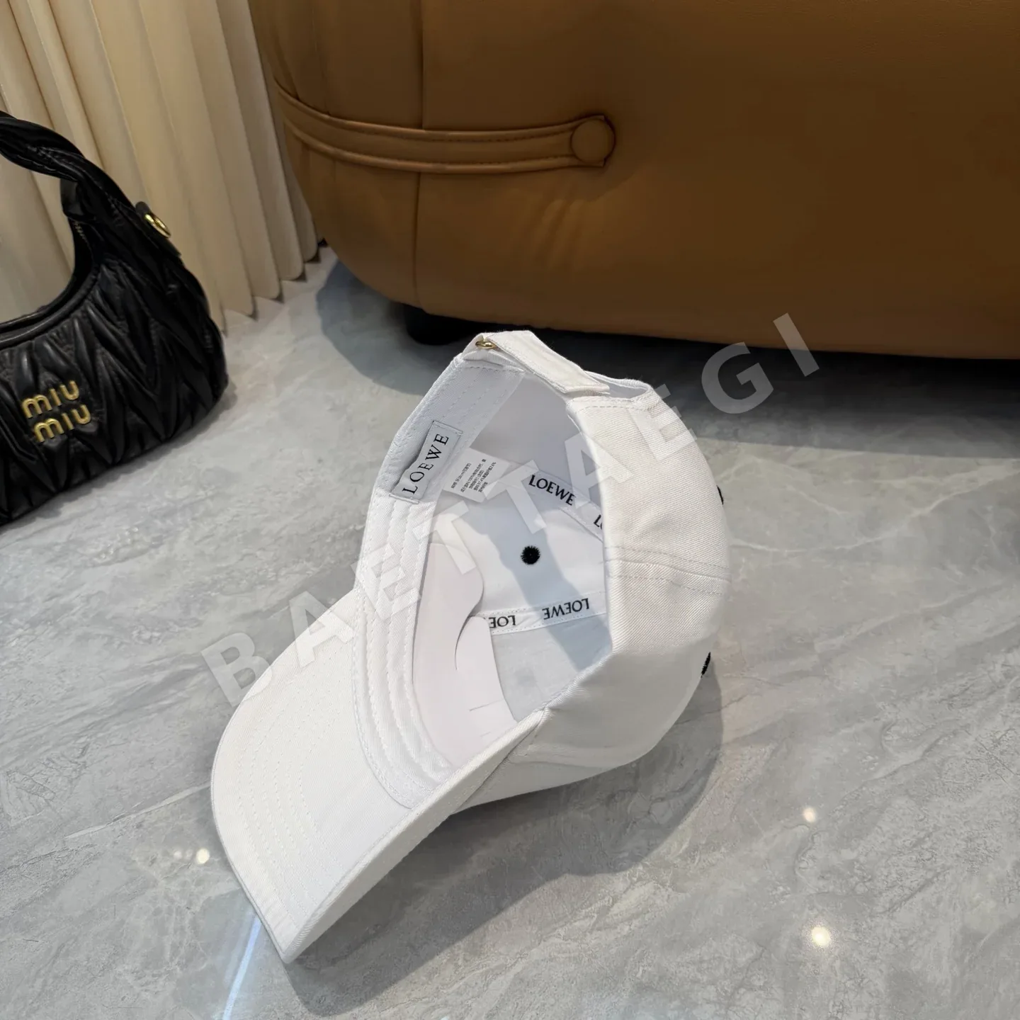 로에베 자수 베이스볼 캡 상세 이미지 4