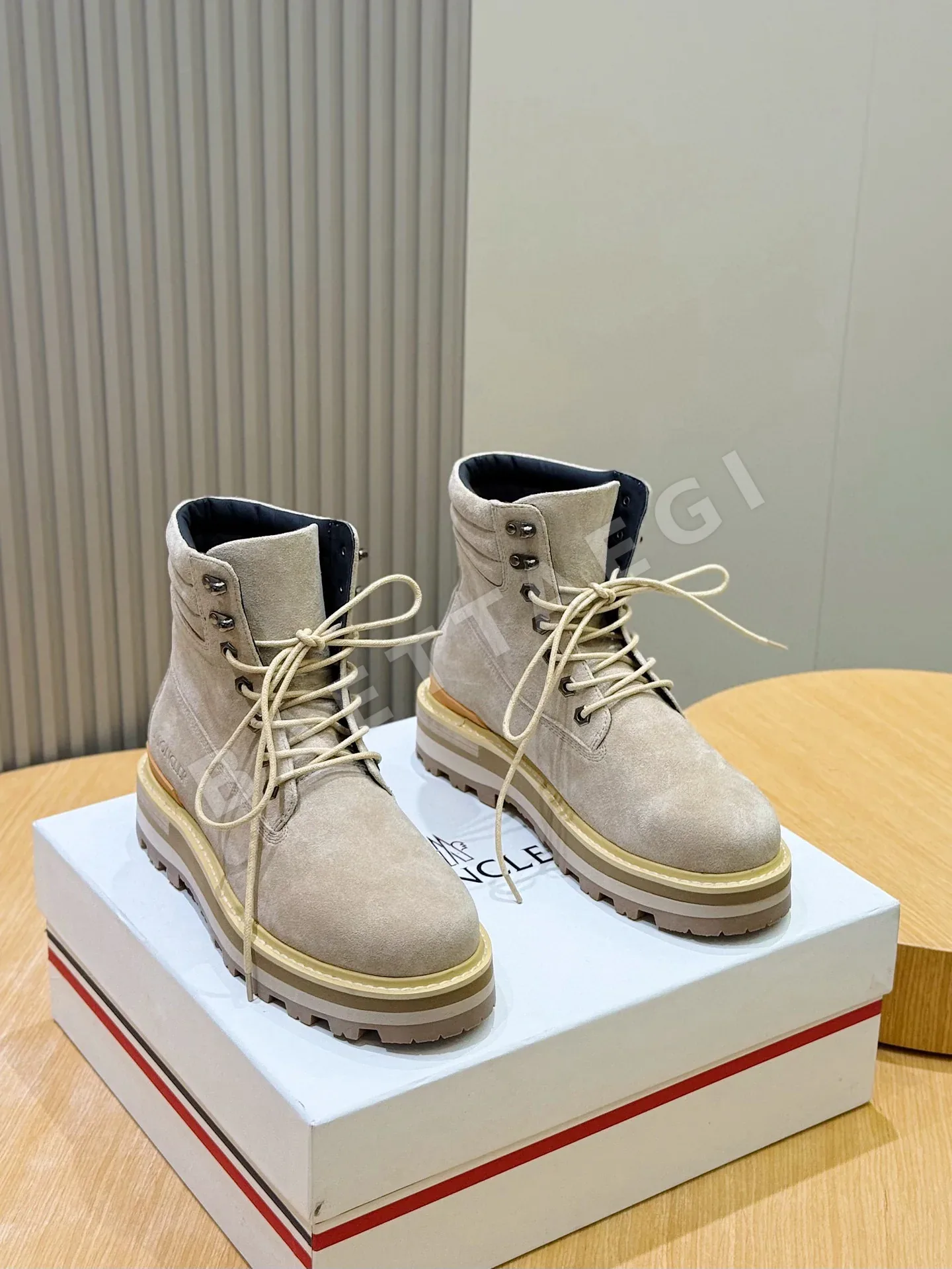 몽클레르 부츠 남성 가죽 하이컷 디자인 208158