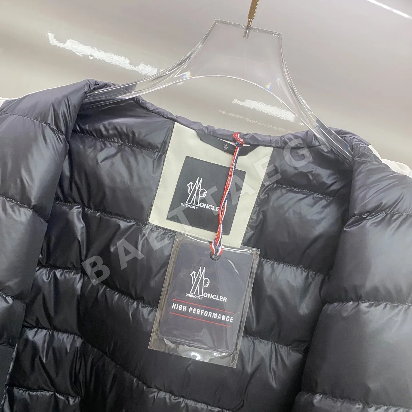 몽클레르 그레노블(Moncler Grenoble) 기능성 후드 스키 자켓 다운 패딩 상세 이미지 10