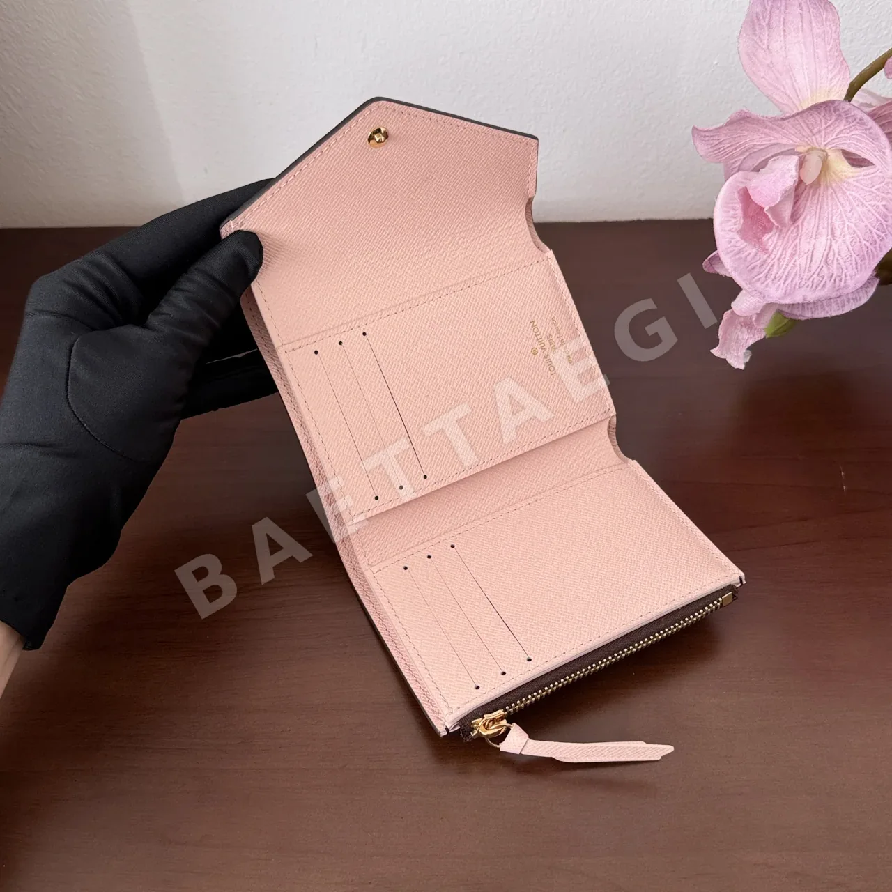 루이비통 모노그램 핑크 삼단 지갑 M62360 상세 이미지 9