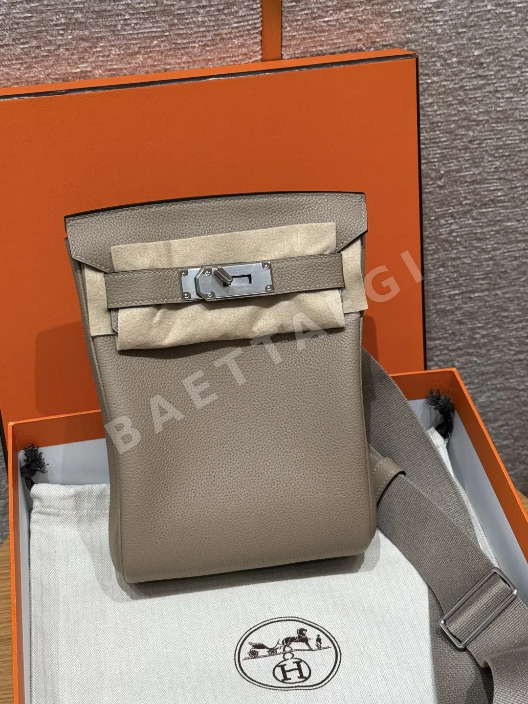 에르메스 핵 아 도 토고 가죽 백팩 166682
