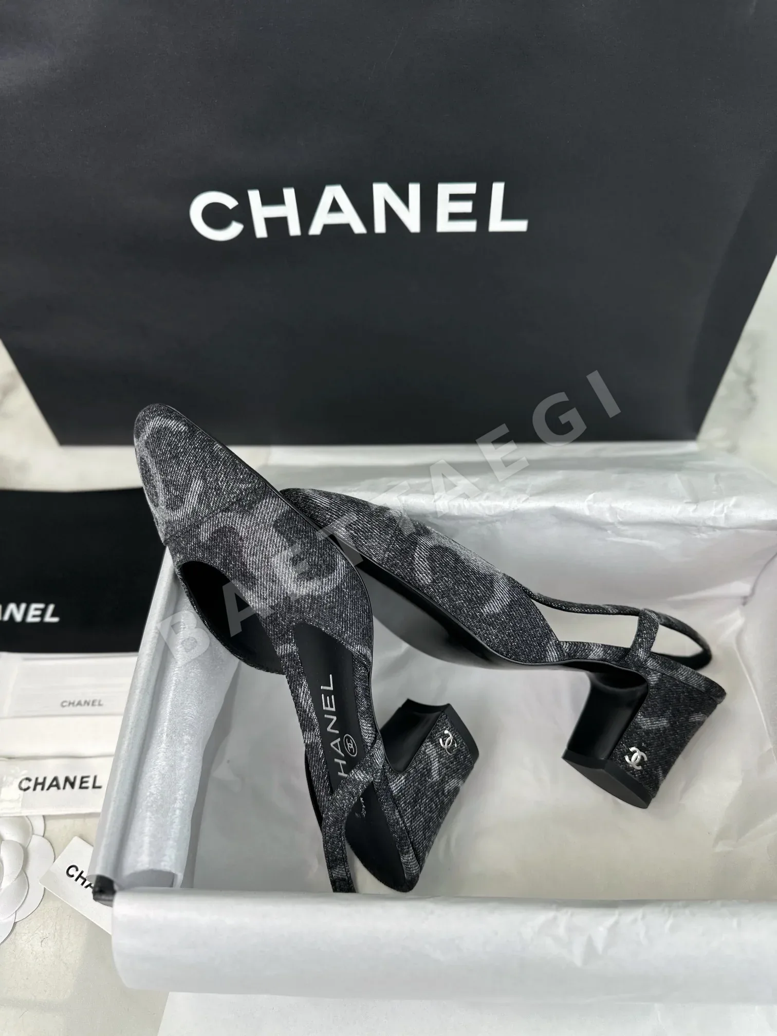 샤넬 24K 블랙 데님 하이힐 슬링백 3289 상세 이미지 7