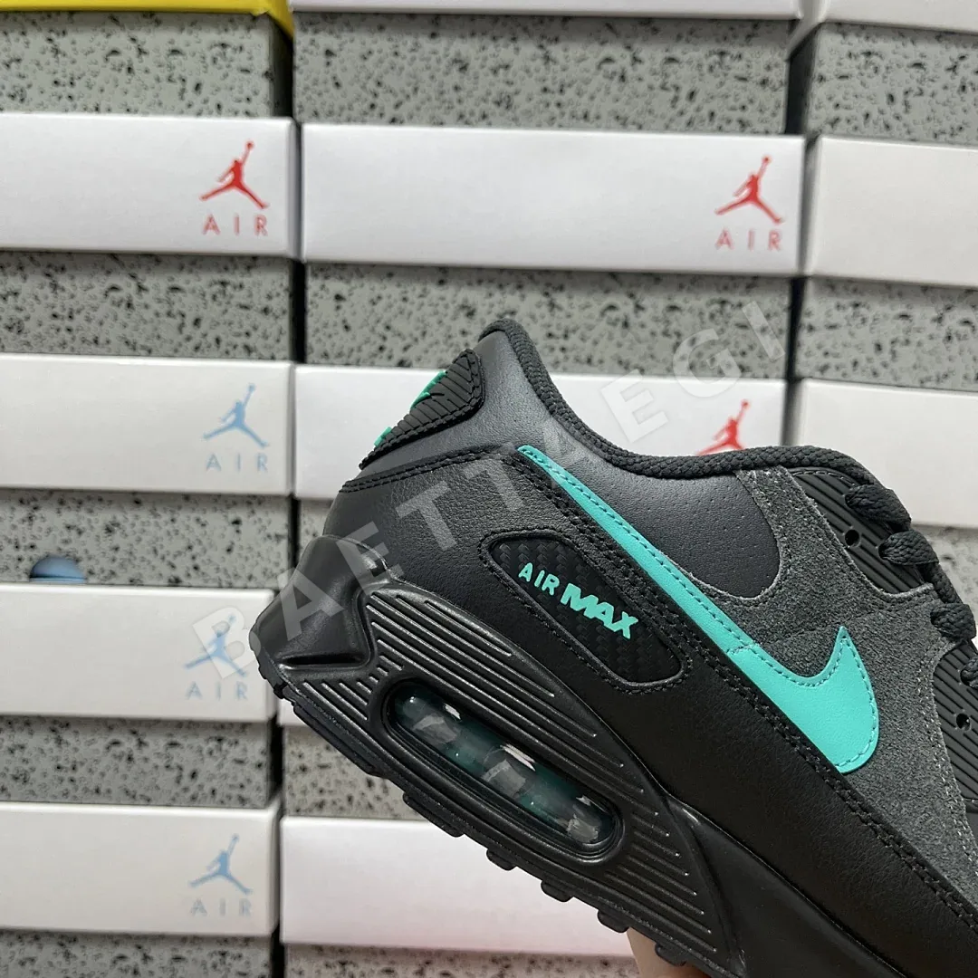 나이키 [MAX] 에어 맥스 90 IF0670-002 201148 Nike Air Max 90 Black Clear Jade 상세 이미지 2