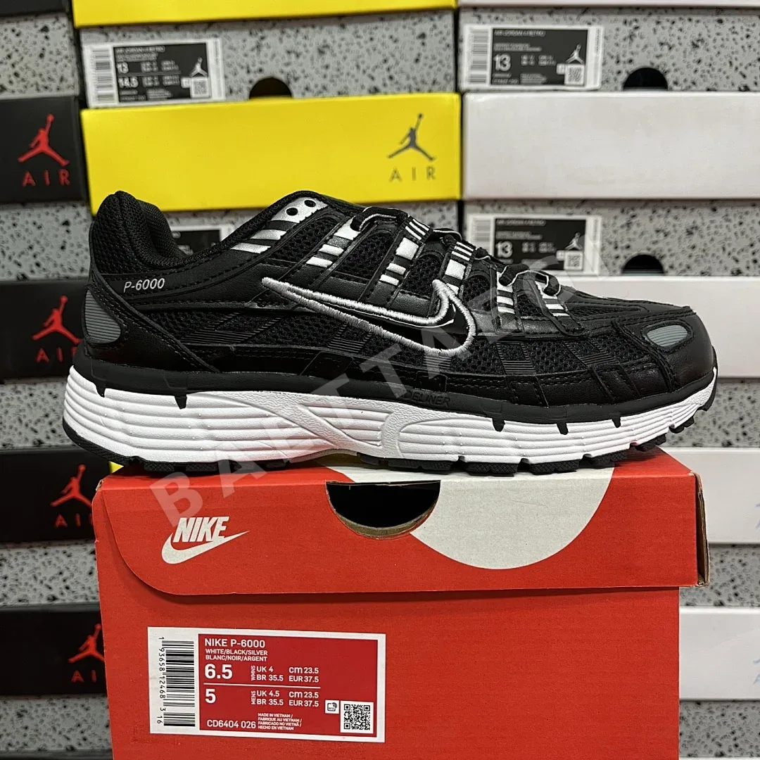 나이키 [PE] P 6000 CD6404-026 201187 Nike P-6000 Black White Metallic Silver